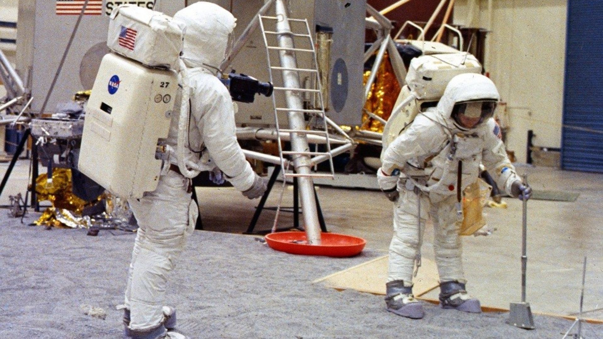 File:Apollo 11 training in Houston.jpg
