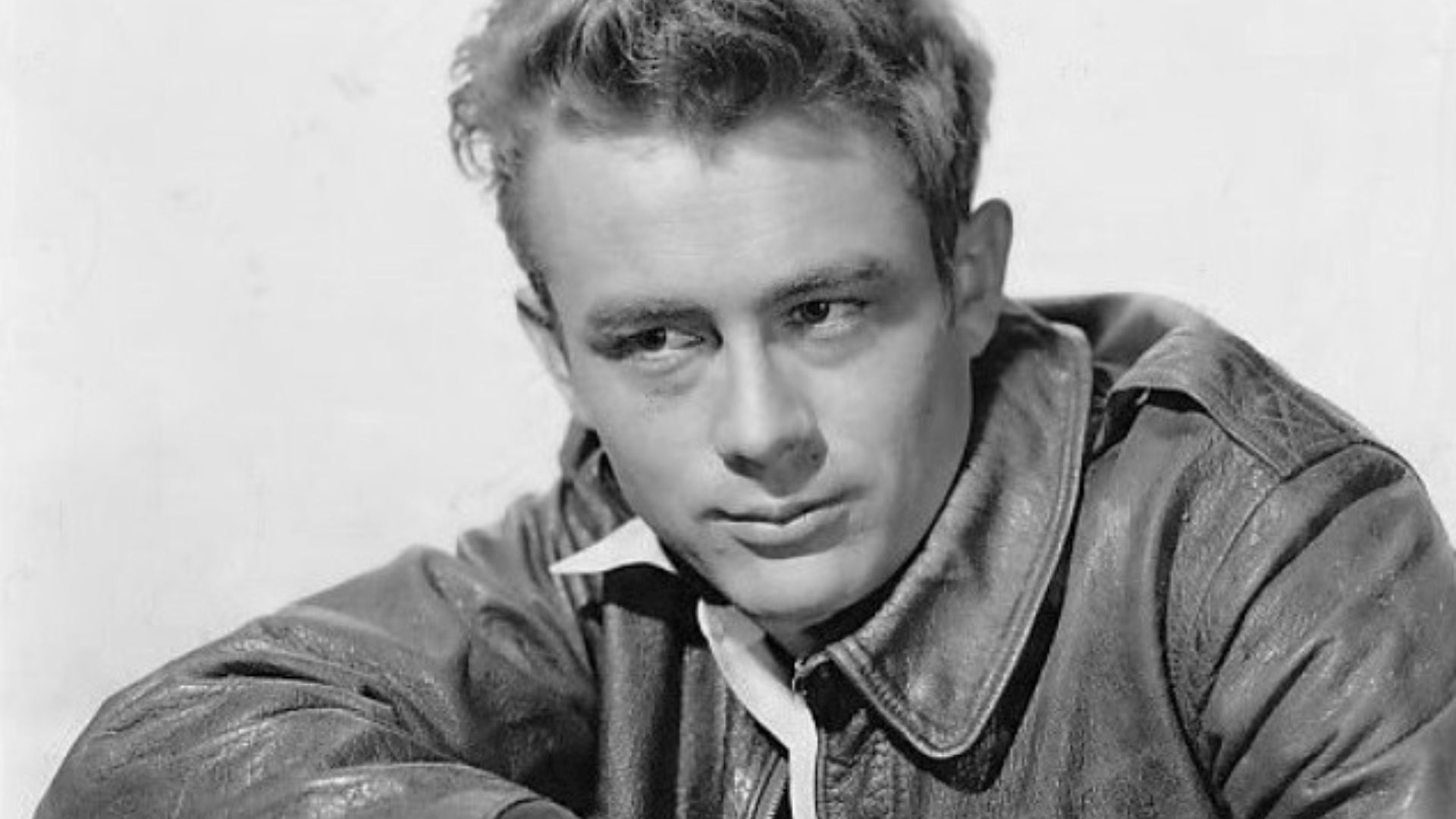 File:James Dean 1955.jpg