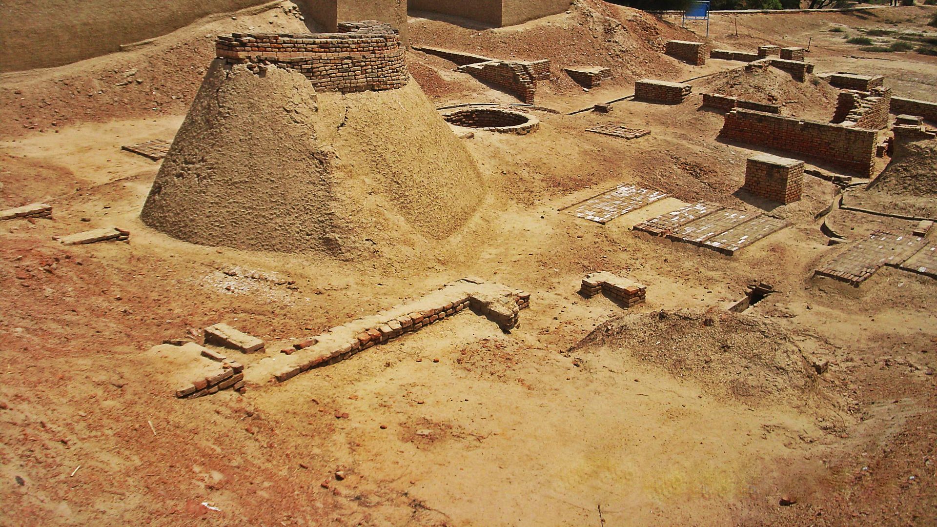 File:Harappa Ruins - II.jpg
