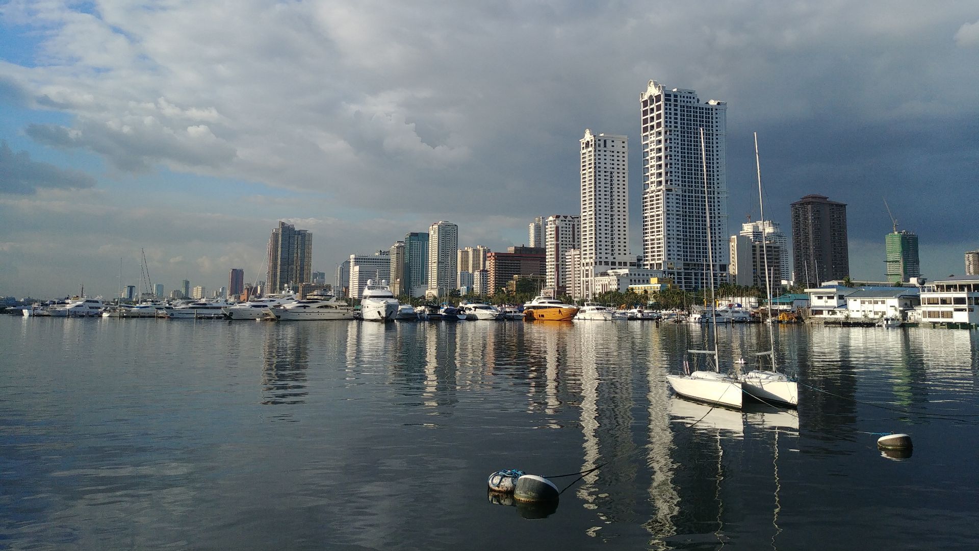 File:Manila Skyline March 2020.jpg