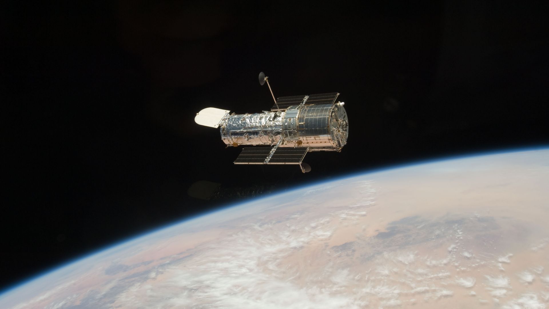 File:Hubble telescope 2009.jpg