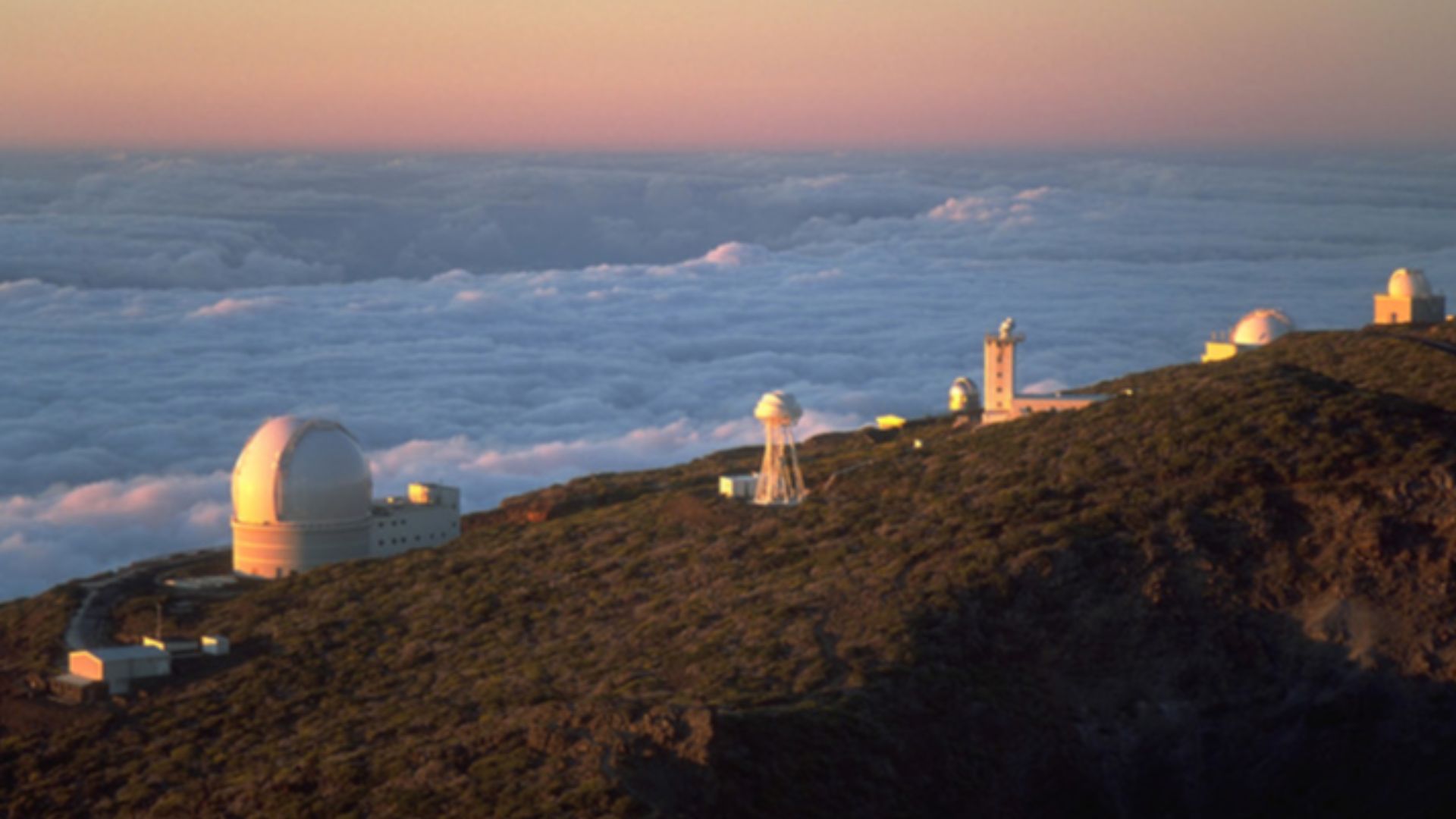 File:Ing telescopes sunset la palma july 2001.jpg