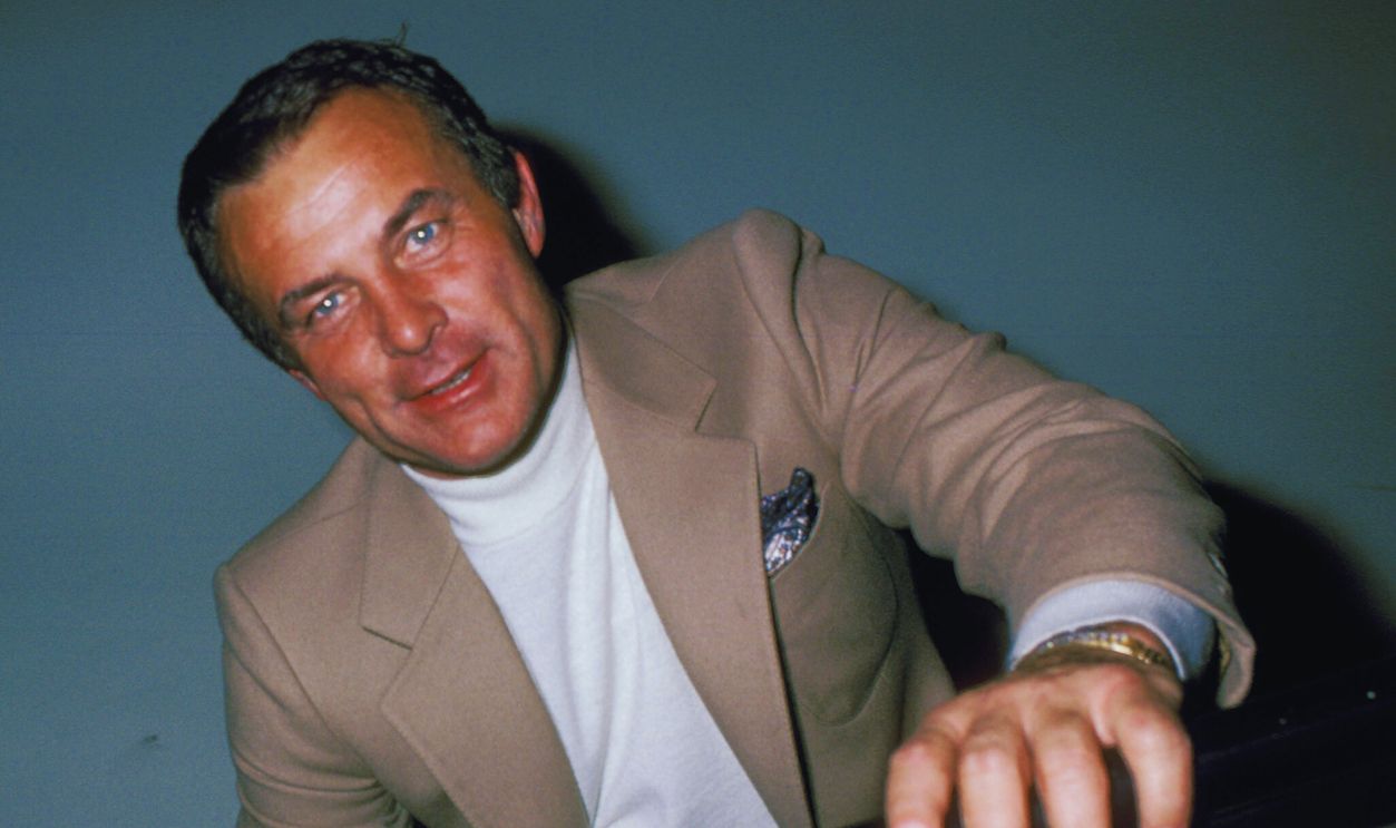 Gettyimages - 105848201, Robert Conrad Sighting at Los Angeles International Airport - December 31, 1980