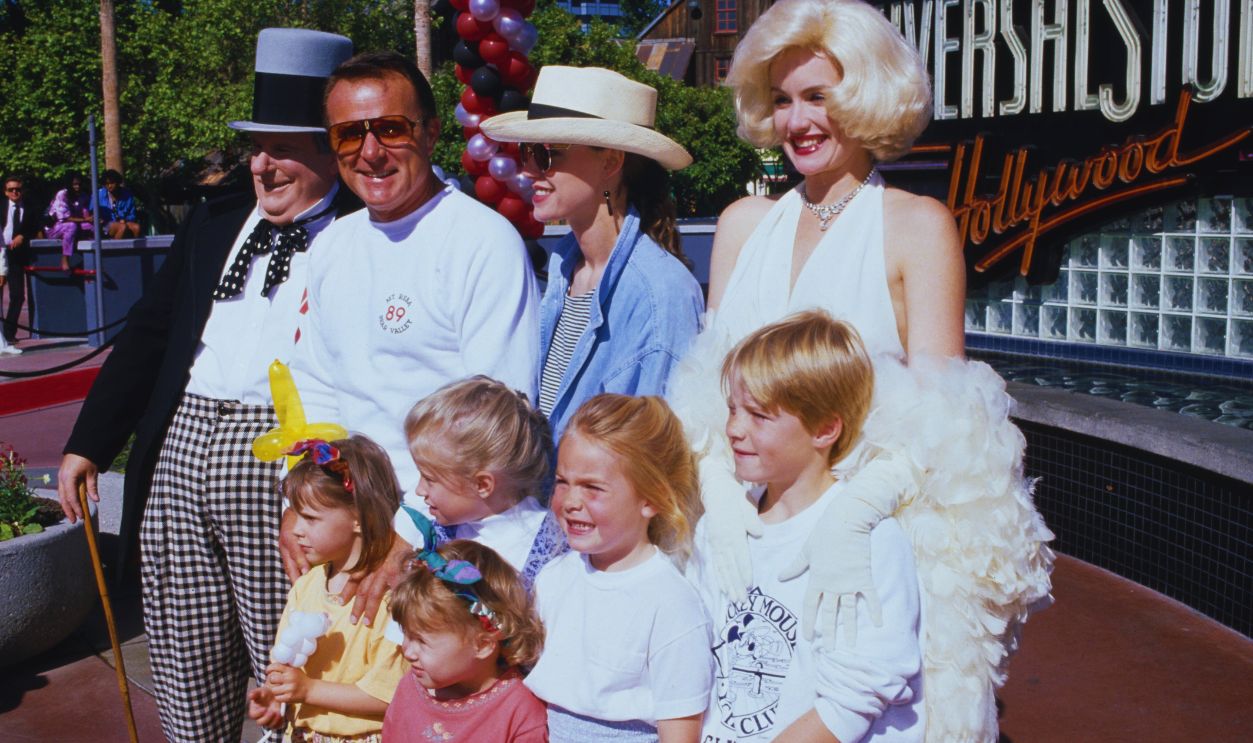 Gettyimages - 1751928741, Robert Conrad With Family Attend
