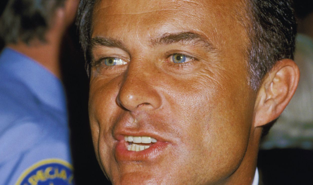 Gettyimages - 105584491, 35th Annual Golden Globe Awards Robert Conrad during 35th Annual Golden Globe Awards at Beverly Hilton Hotel in Beverly Hills, California, United States.