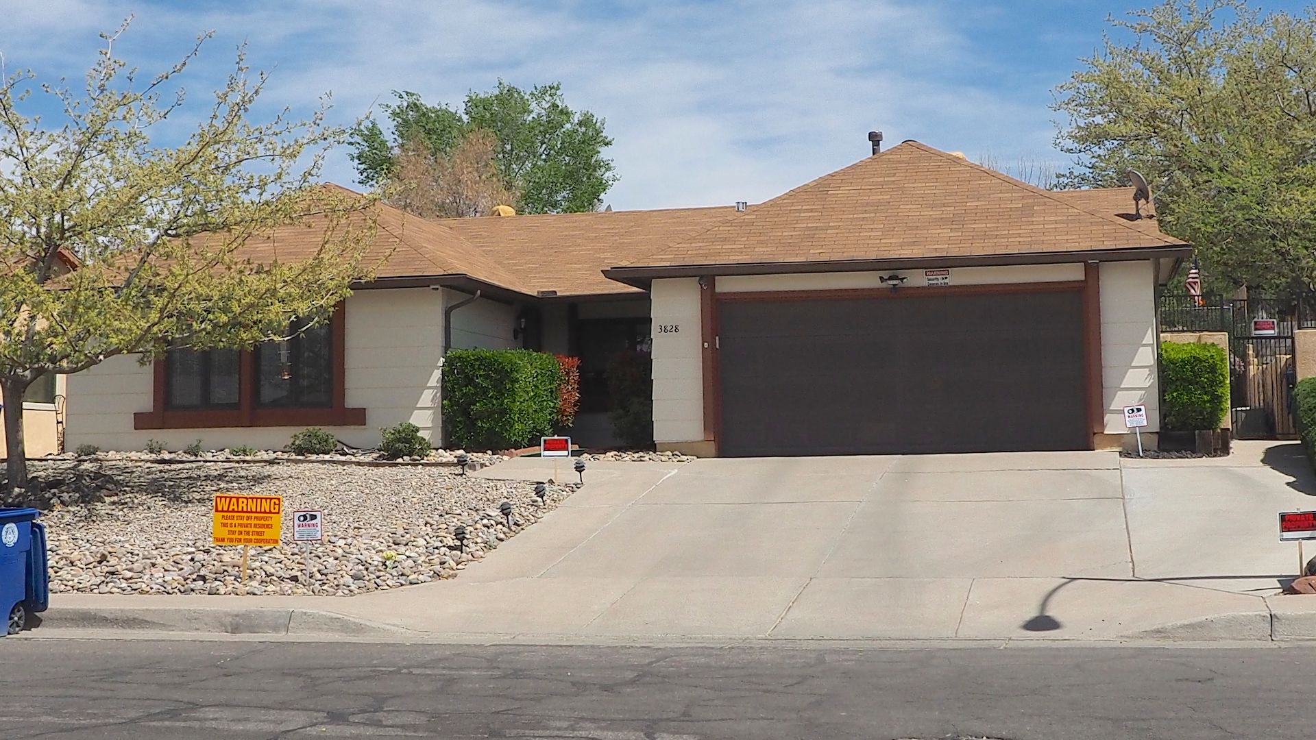 File:Walter White's House.jpg