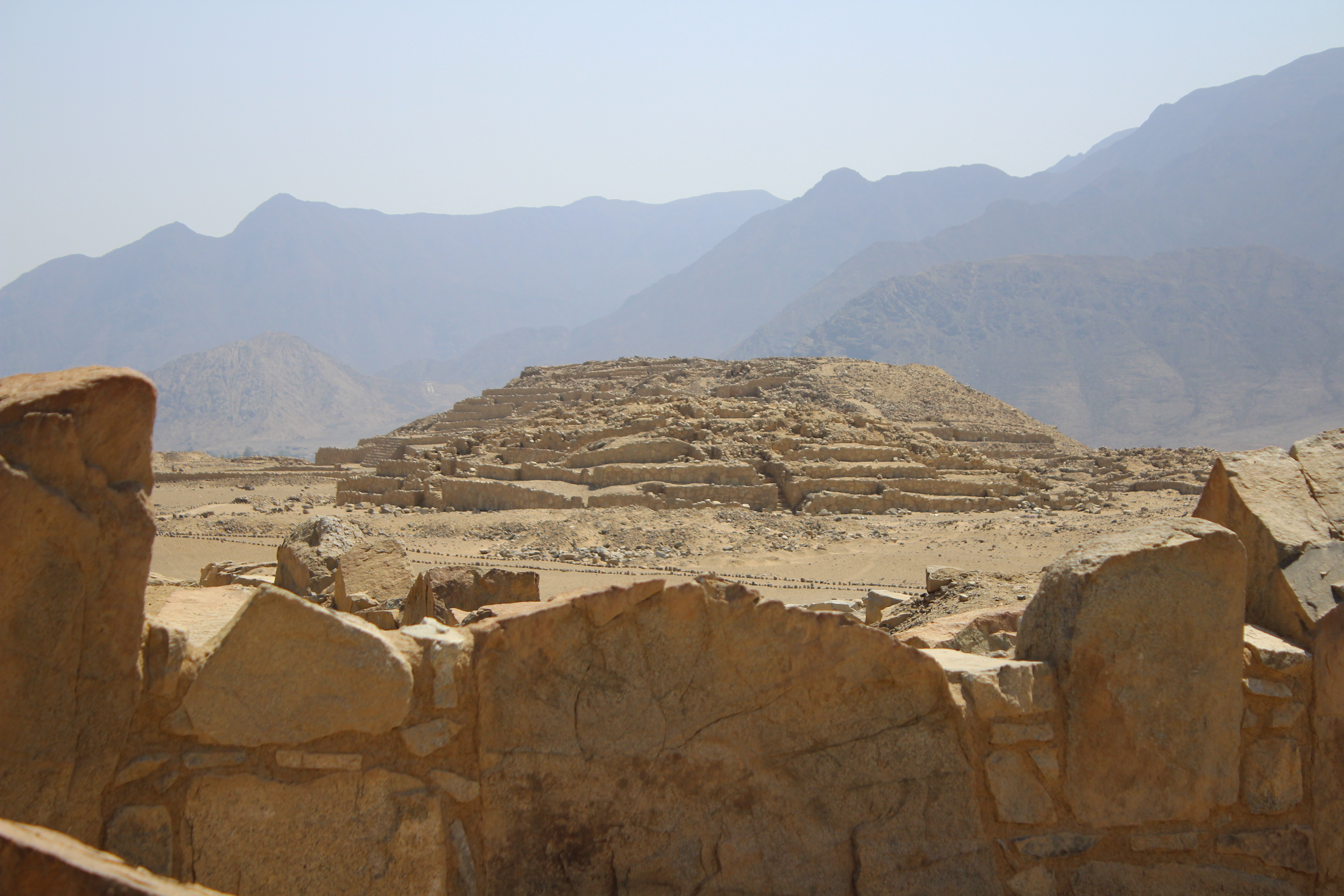 File:LA CIUDAD SAGRADA DE CARAL.jpg