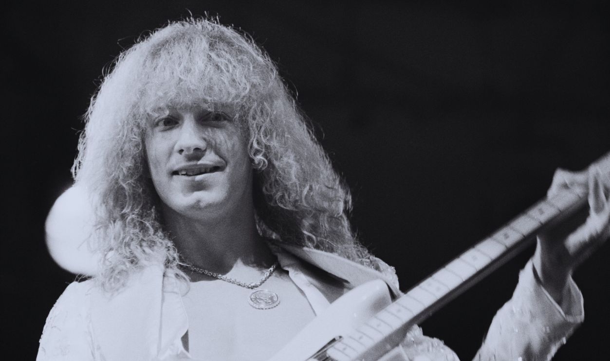 Gettyimages - 640669229, Chicago Guitarist Guitarist Donnie Dacus performing with American rock group, Chicago, USA, September 1978.