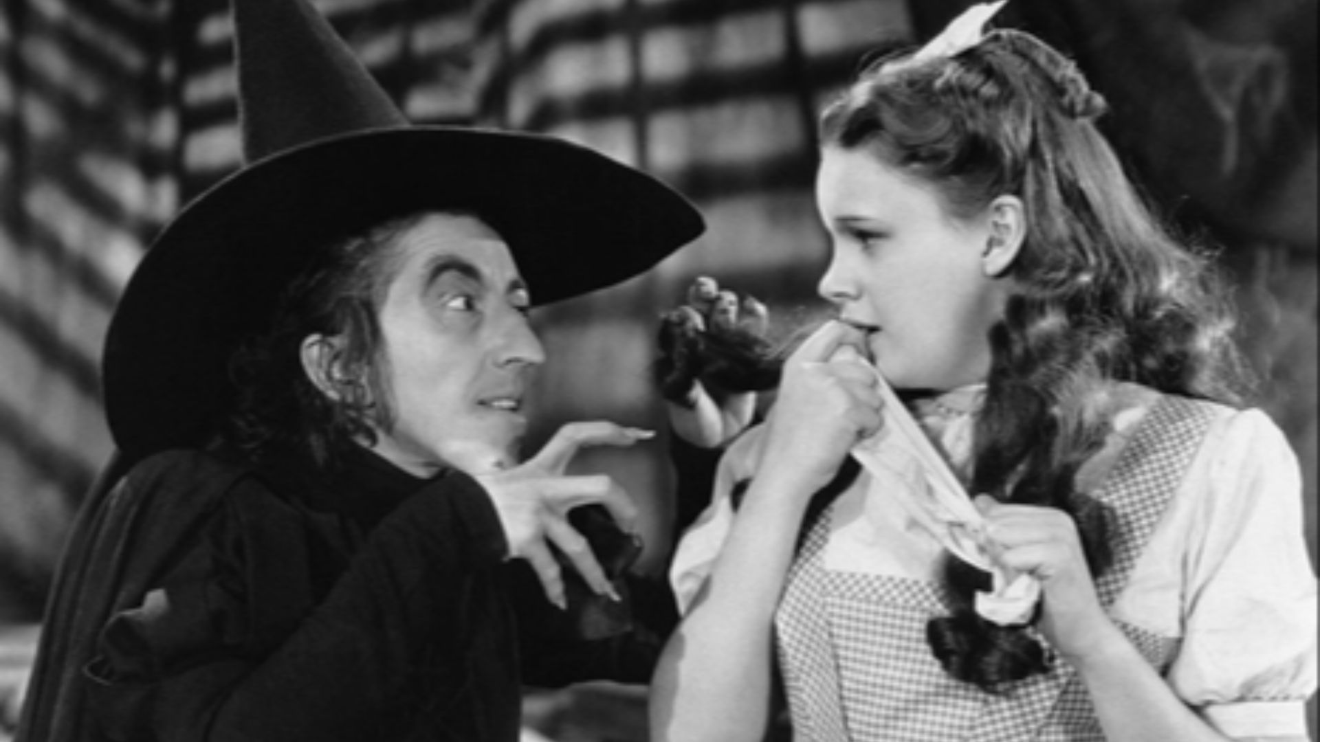 File:The Wizard of Oz Margaret Hamilton Judy Garland 1939.jpg
