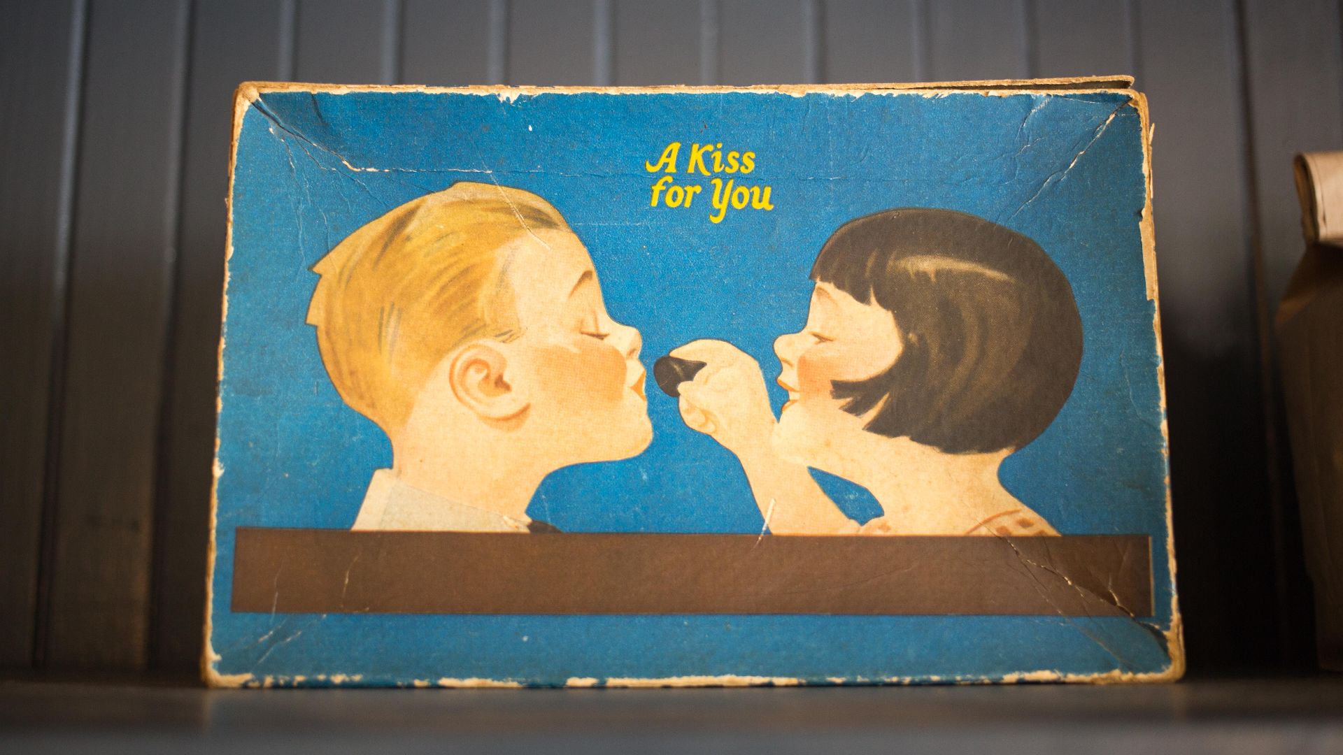 File:Old Hershey Kisses Ad photographed March 23 2013-8579.jpg