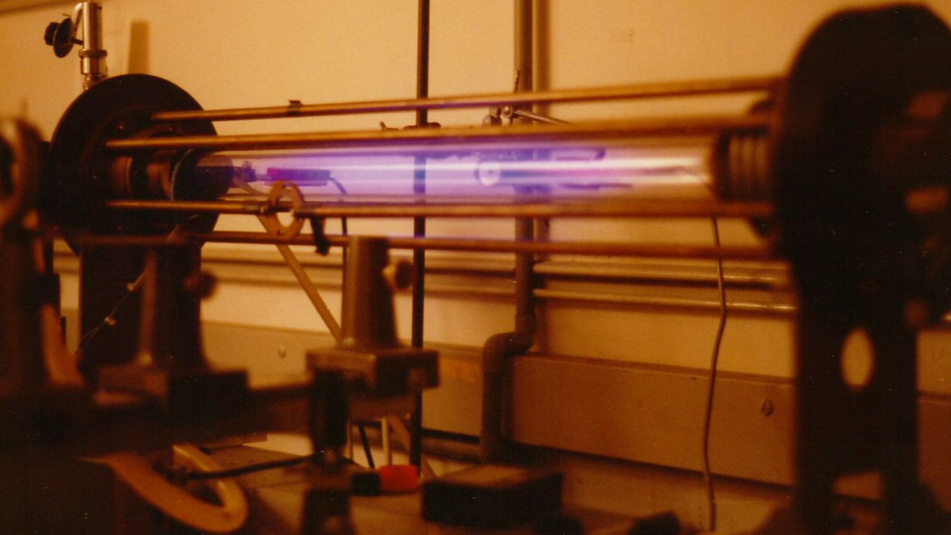 File:Z-pinch H-gamma.jpg