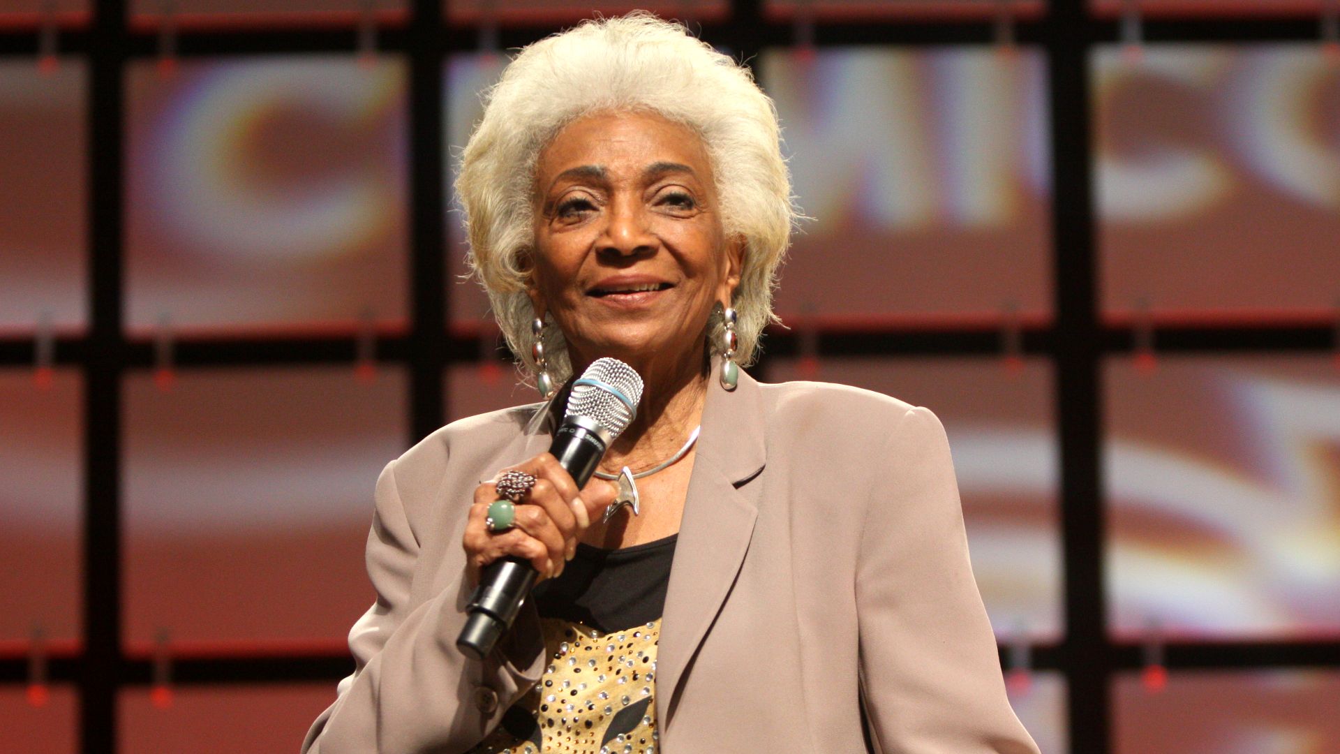 File:Nichelle Nichols (8853268734).jpg