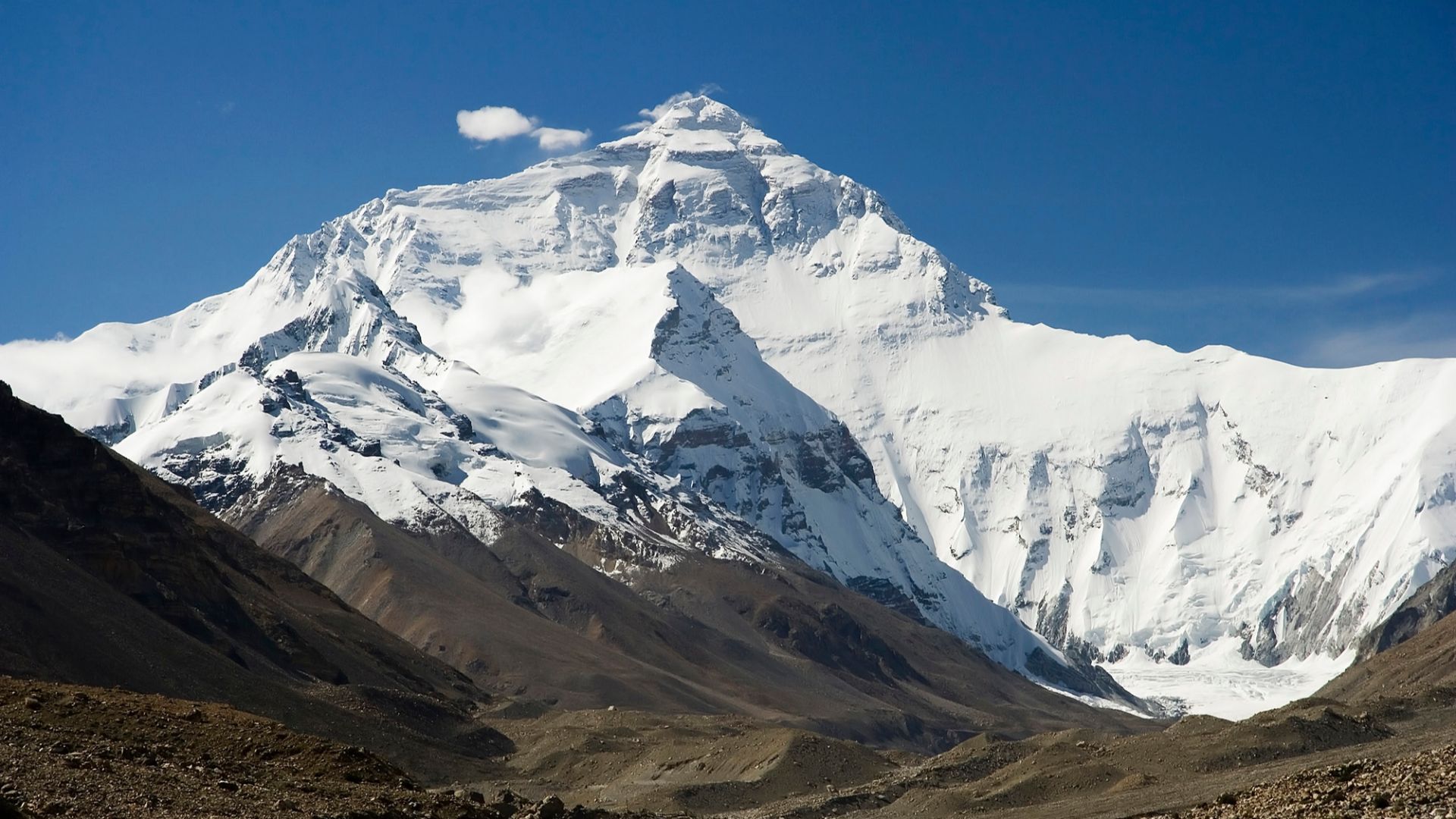 File:Everest North Face toward Base Camp Tibet Luca Galuzzi 2006 edit 1.jpg