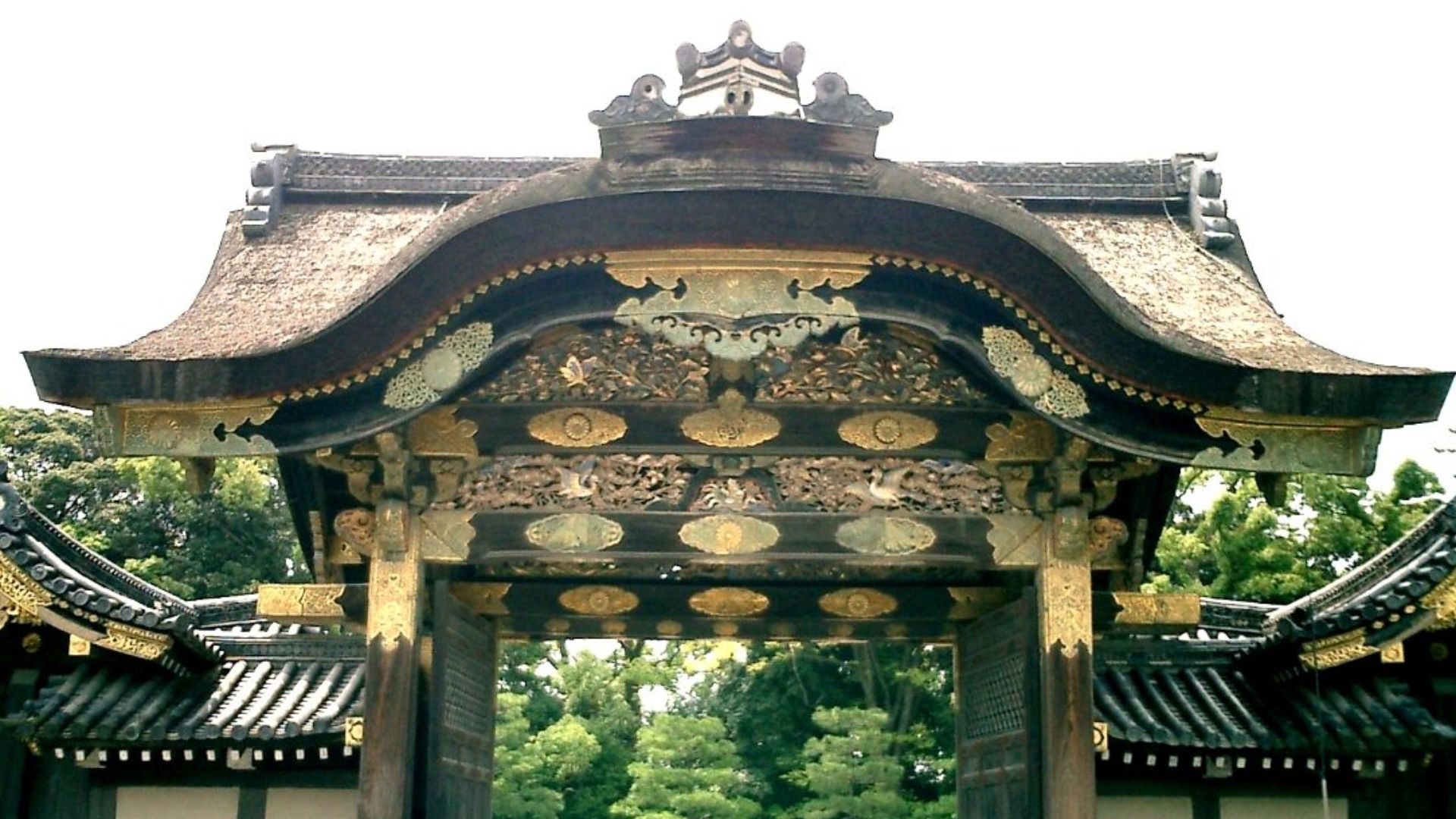 File:Nijo Castle Karamon2.JPG