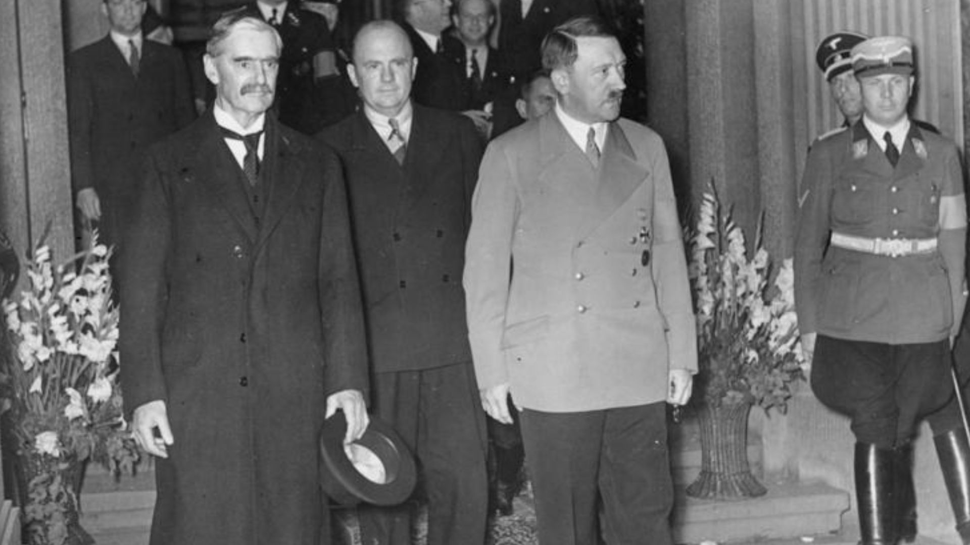 File:Bundesarchiv Bild 183-H12751, Godesberg, Vorbereitung Münchener Abkommen.jpg