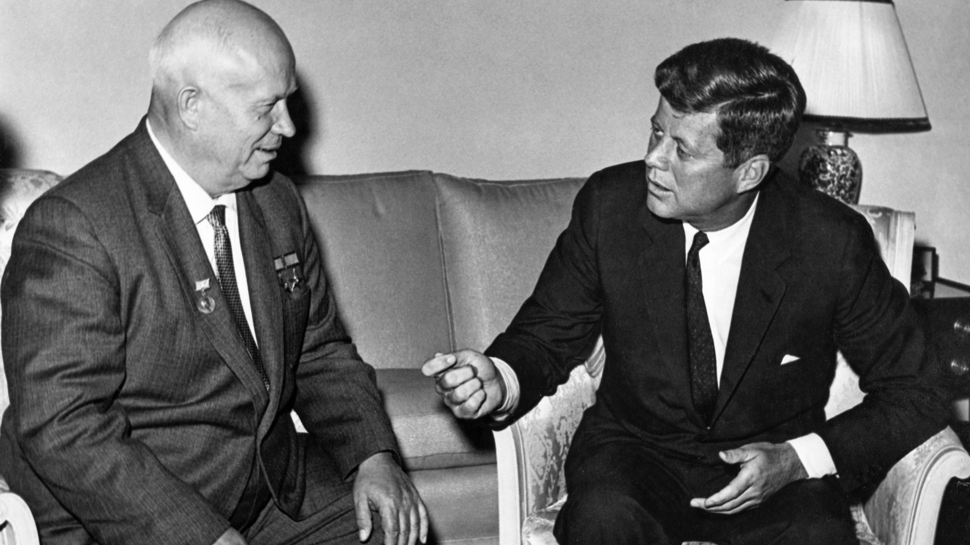 File:John Kennedy, Nikita Khrushchev 1961.jpg