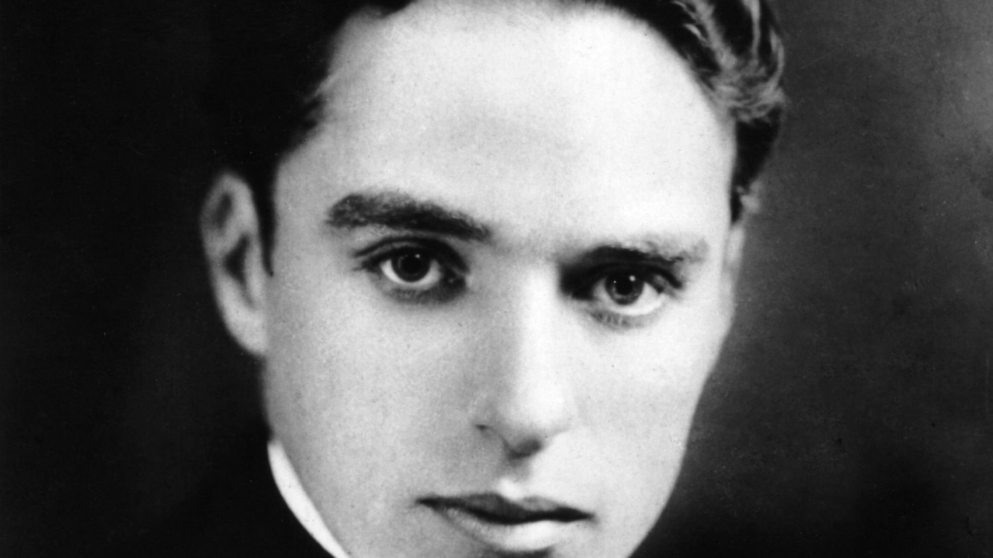Grayscale Portrait Photo of Charlie Chaplin made ​​in the United States