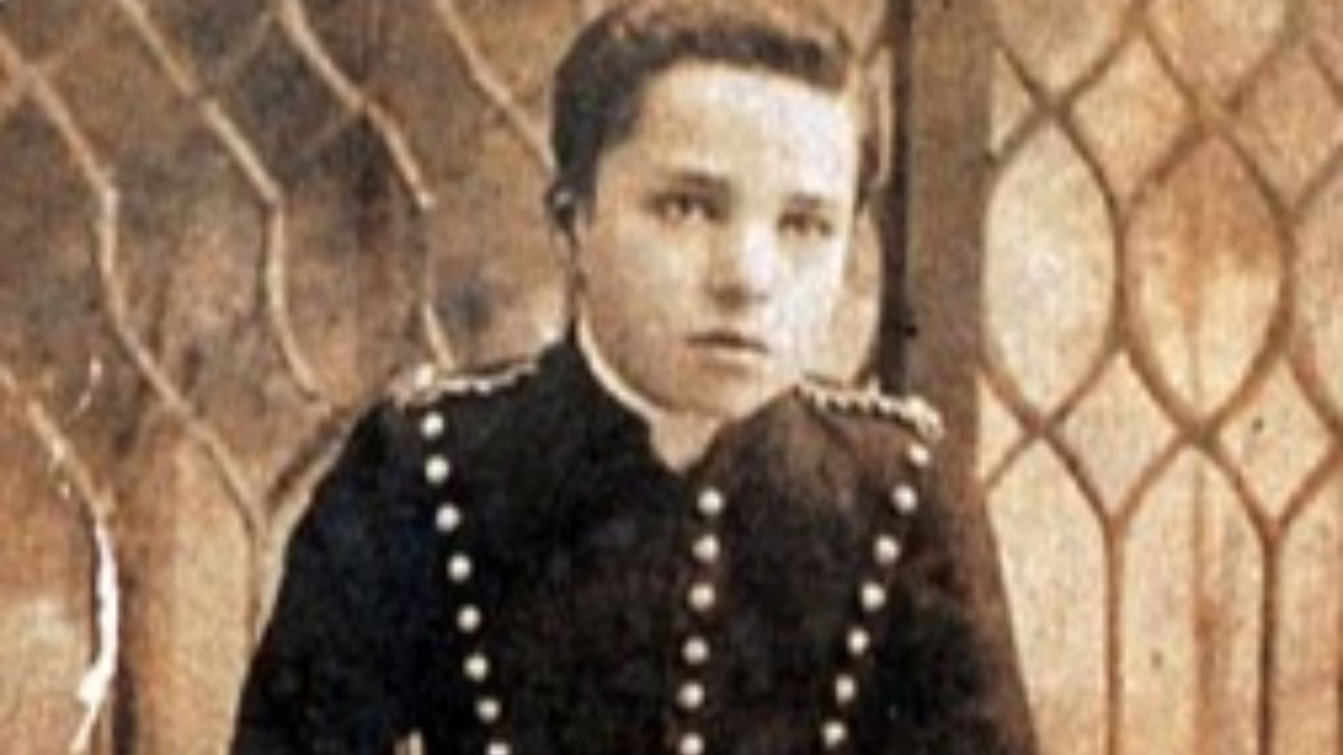 File:Chaplin in Sherlock Holmes.jpg