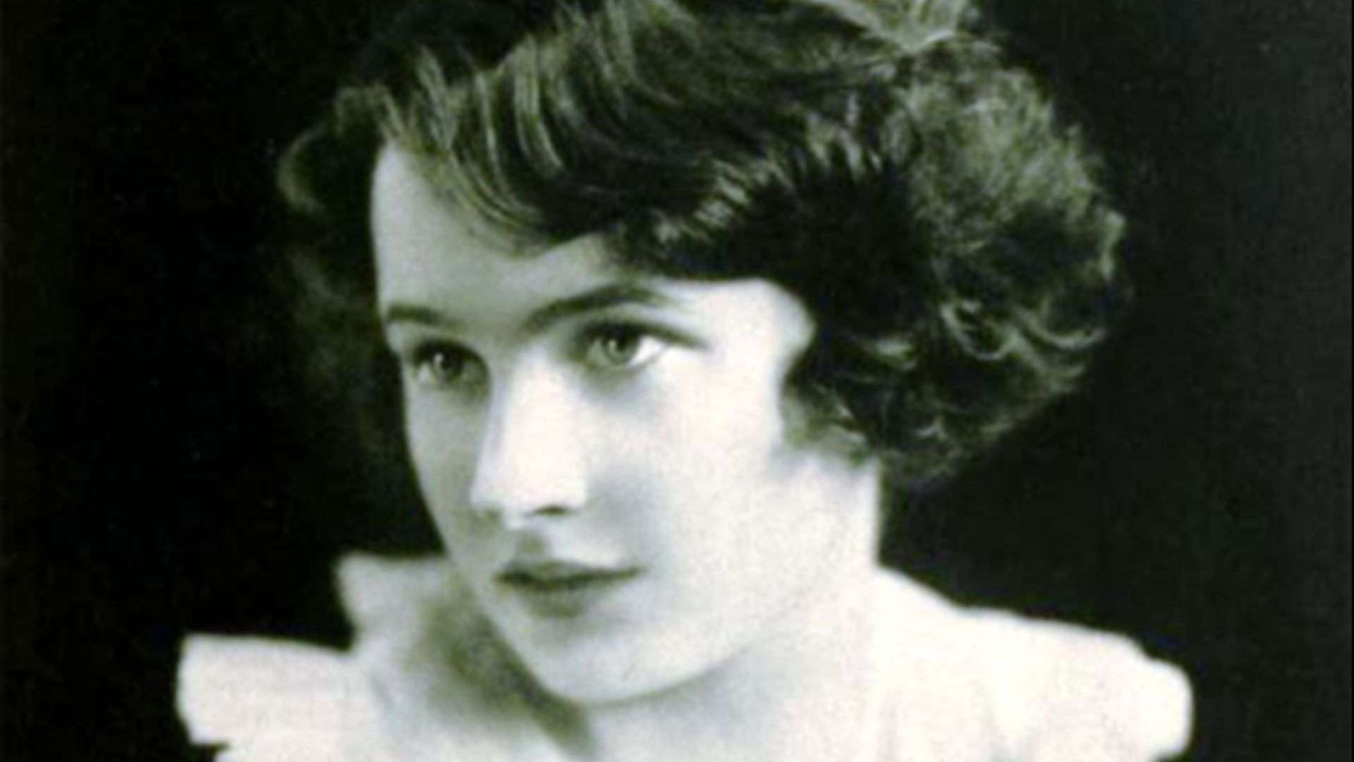 File:May Collins - July 1921 Photoplay.jpg