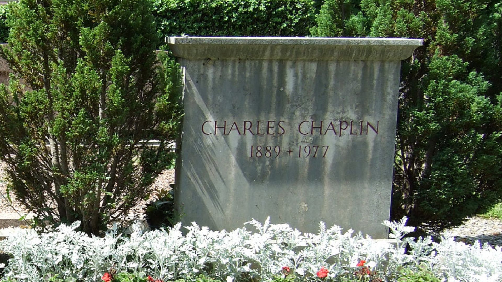 File:Charlie chaplin grab.JPG