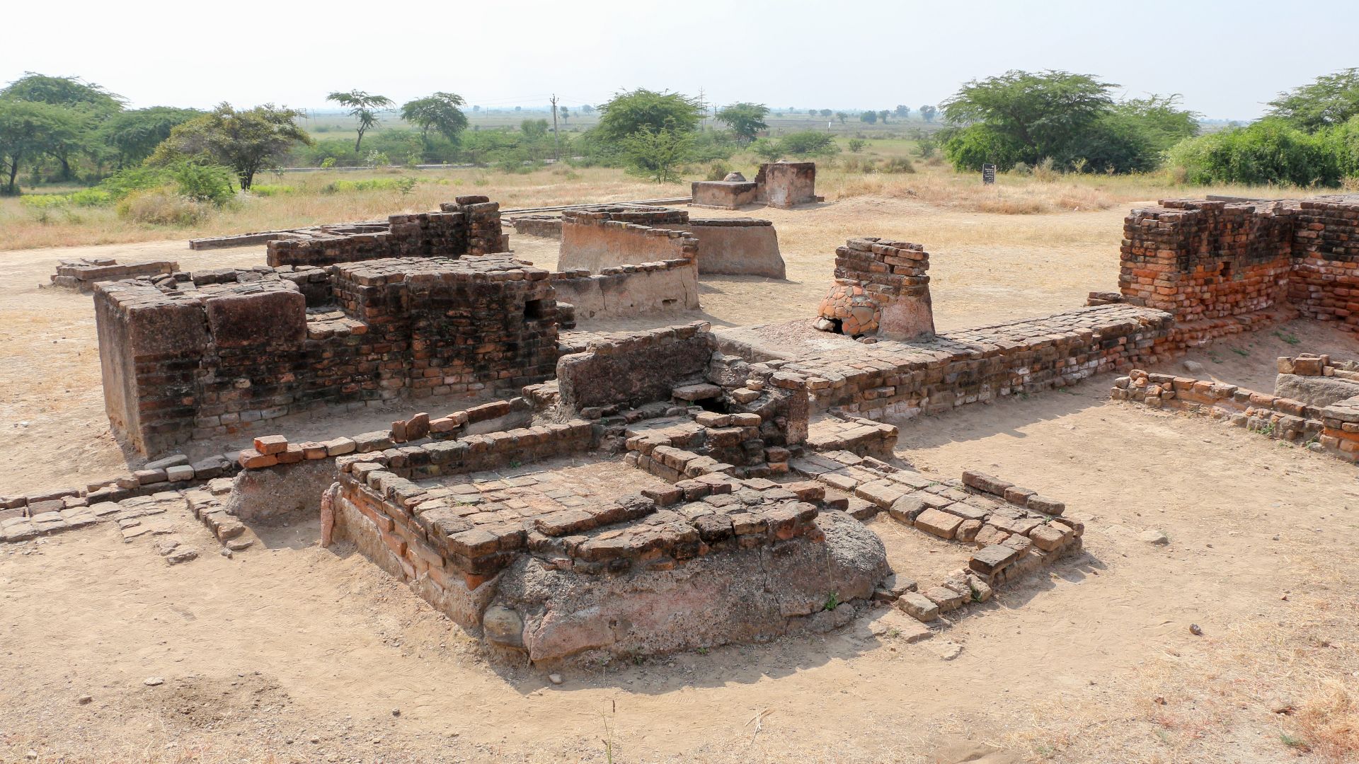 File:Lothal - bathroom structure.jpg