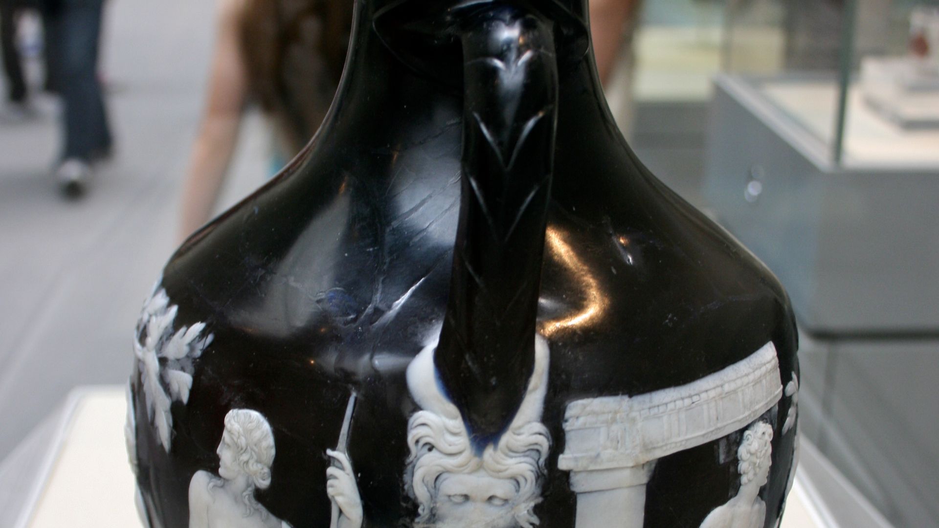 File:Portland Vase 1.jpg