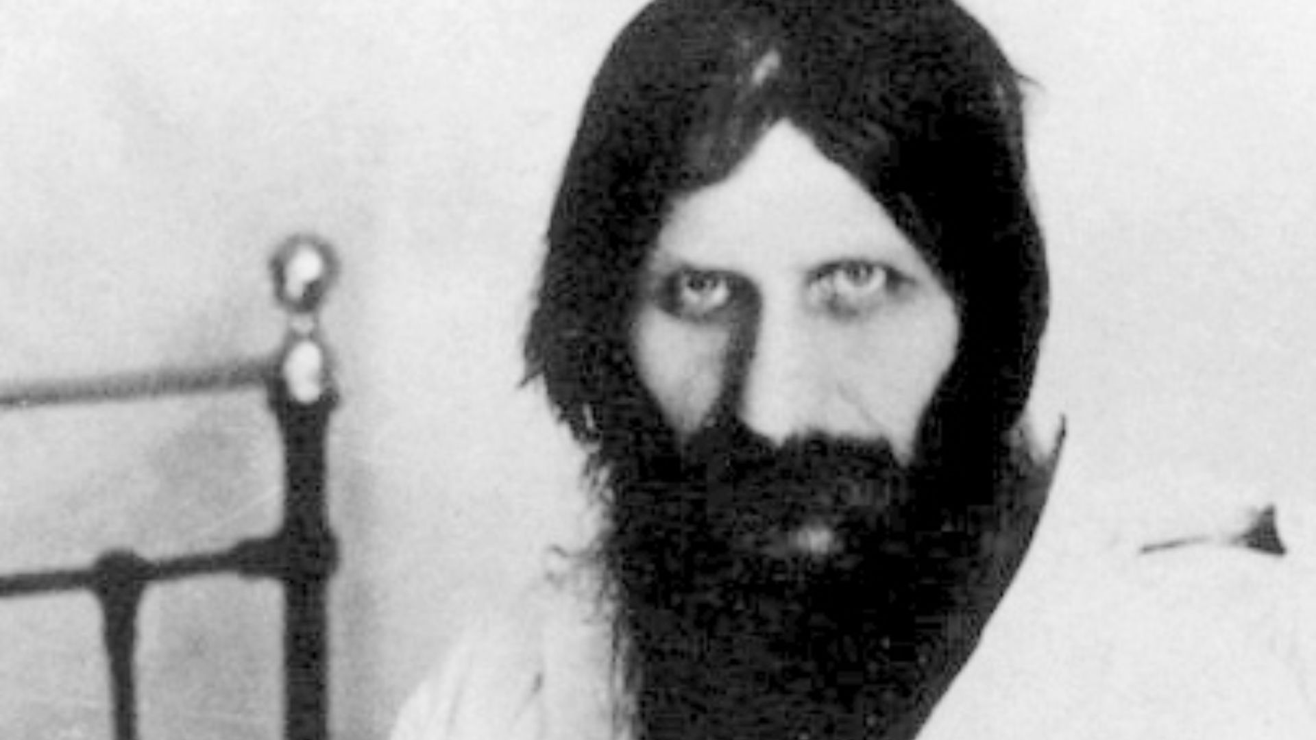 File:Rasputin near 1914.jpg