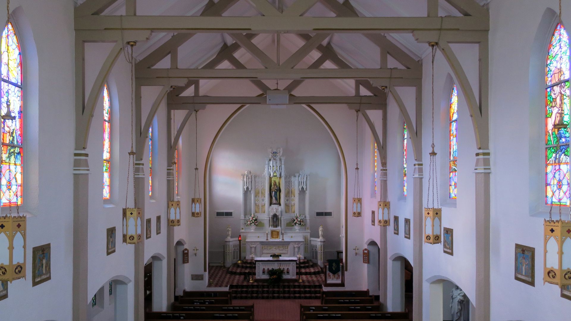 File:Saint Mary's Catholic Church (Rome, Georgia) - view from the loft.jpg