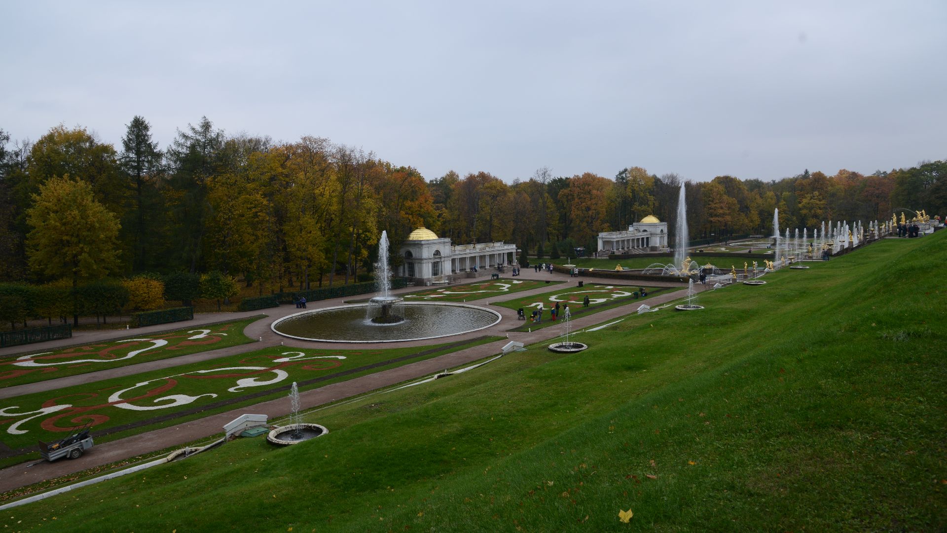 File:Peterhof Palace (20522736754).jpg