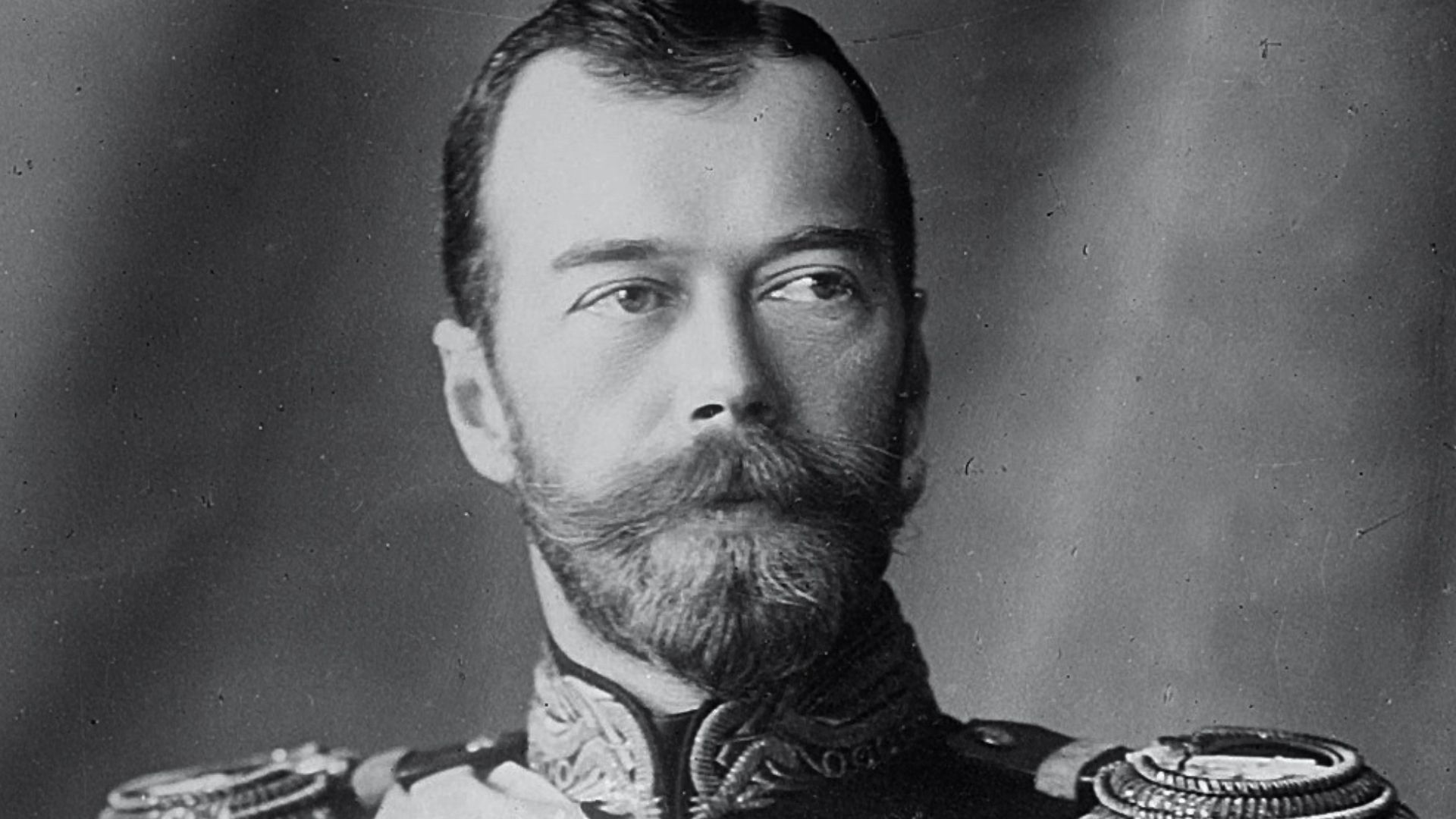 File:Mikola II (cropped)-2.jpg