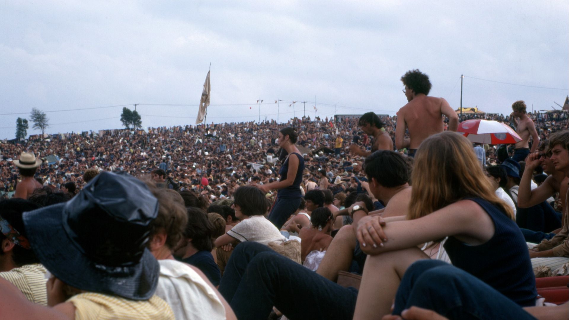 File:Sunny Saturday afternoon at the Woodstock Music and Art Fair.jpg