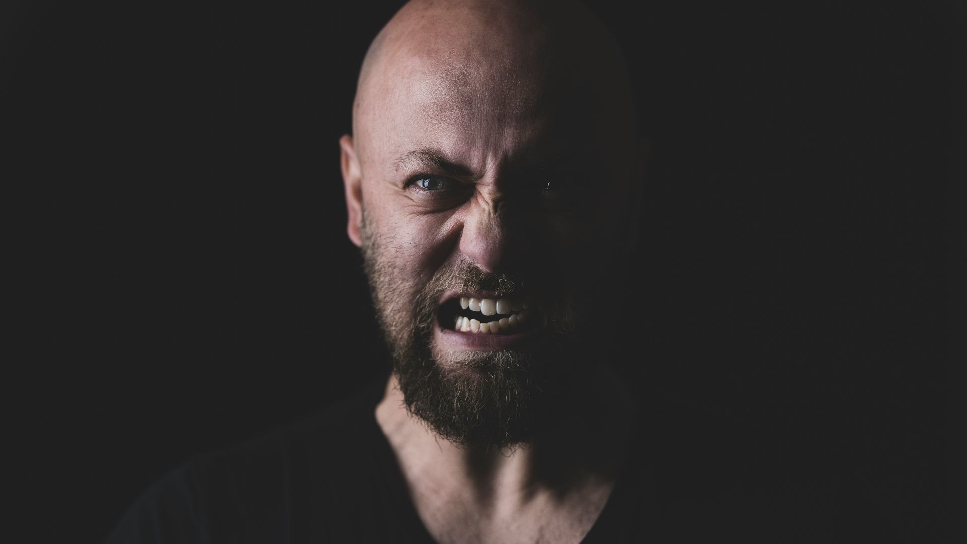 man in black crew neck shirt