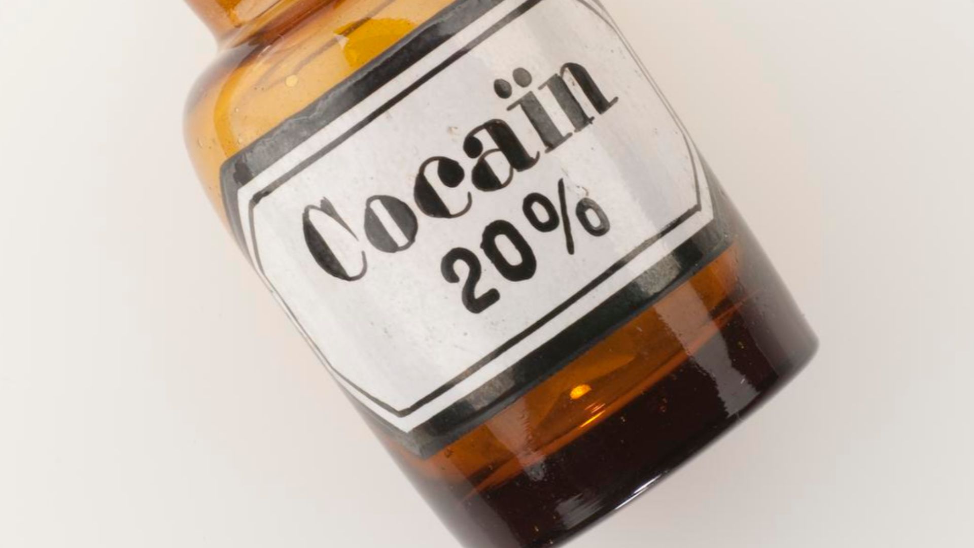 File:Bottle for cocaine solution.jpg