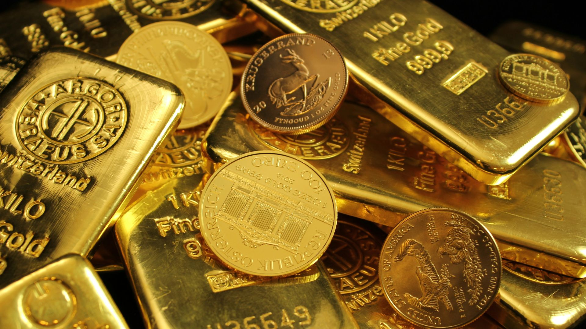 gold and silver round coins