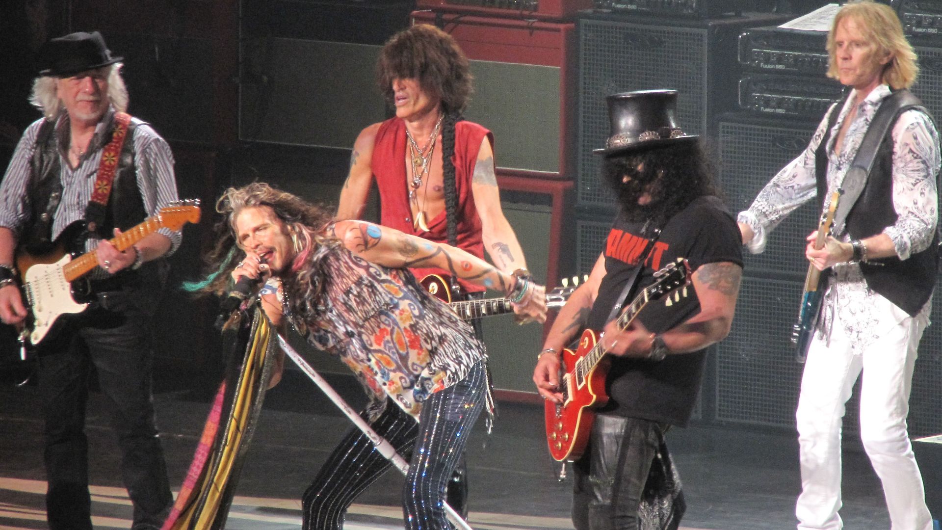 File:Aerosmith July 16 2014.jpg