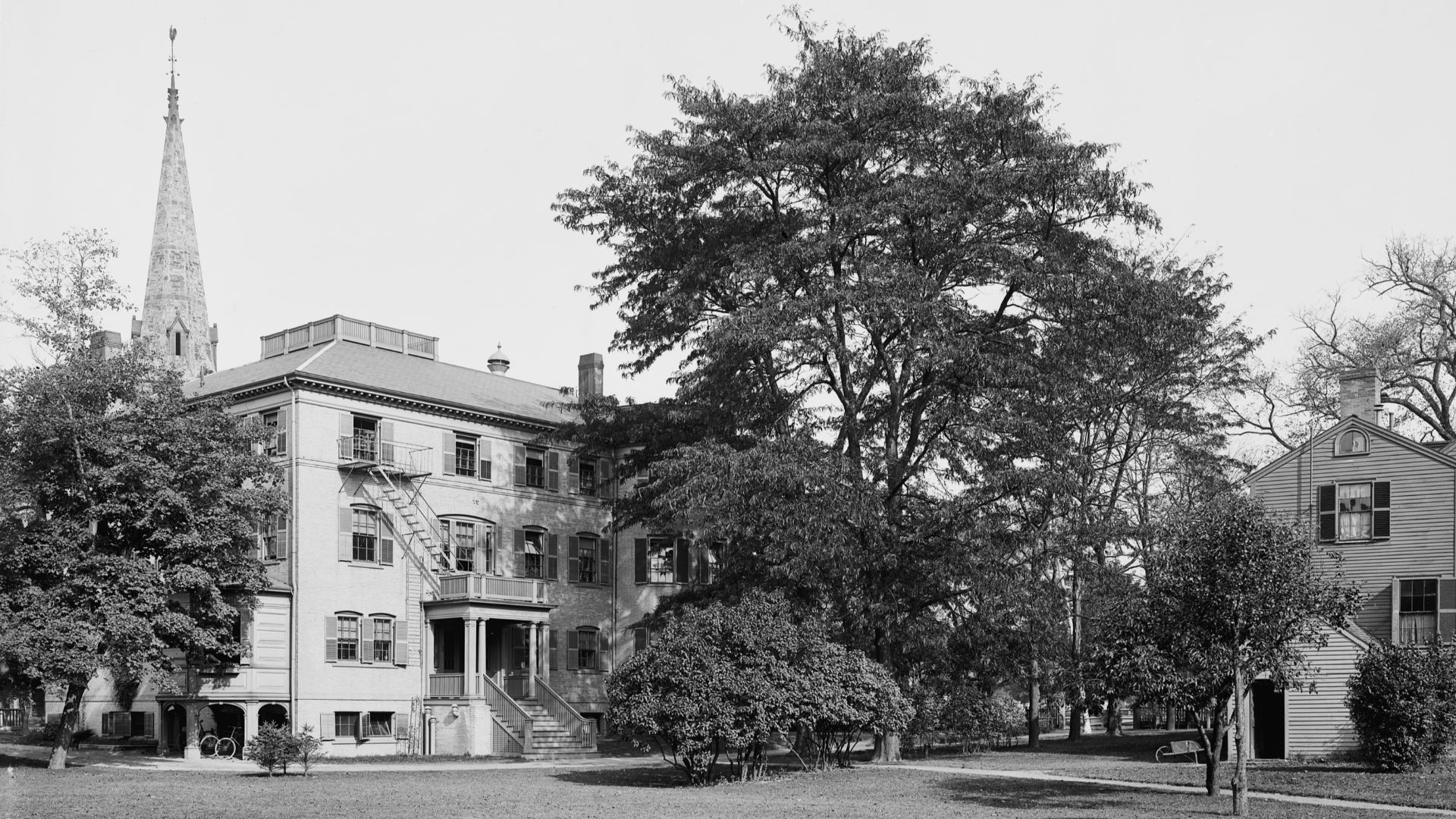 File:Radcliffe college.jpg