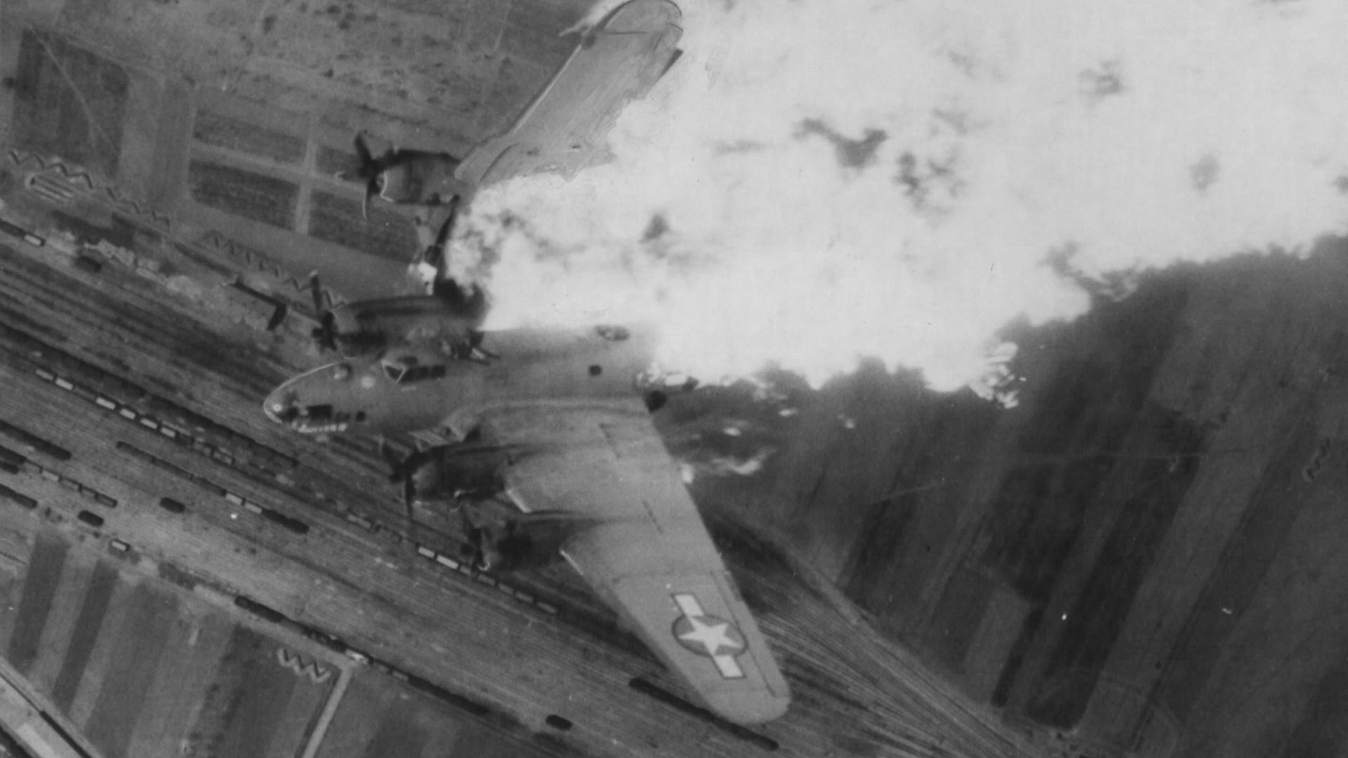 File:Flying fortress destroyed over nis yards.jpg