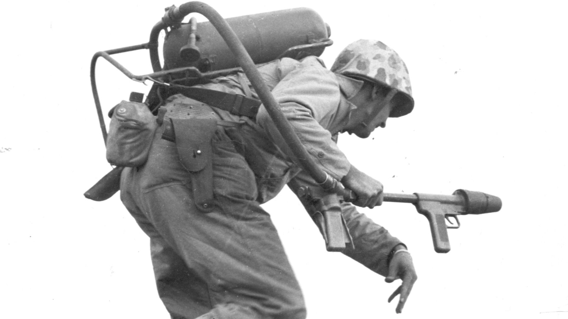 File:Flamethrower-iwo-jima-194502.jpg