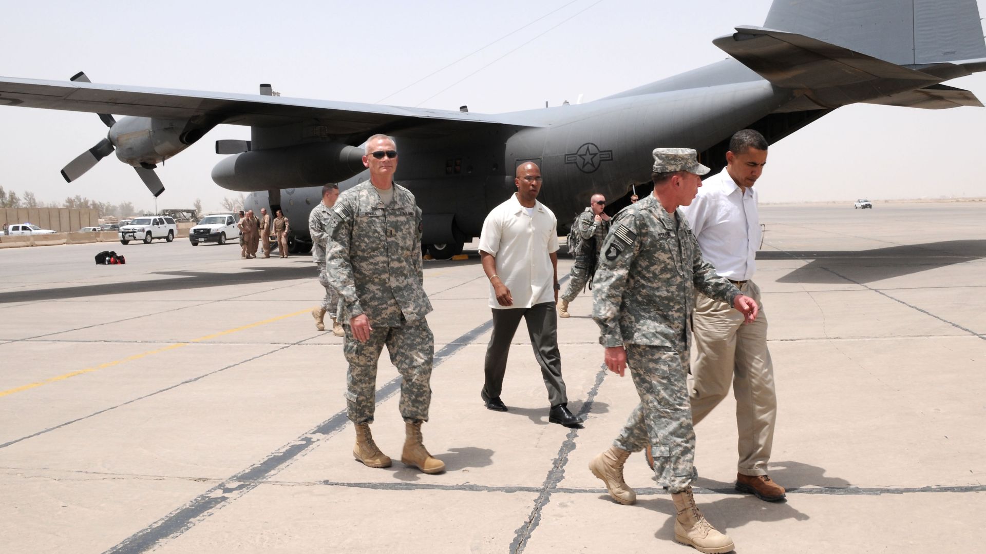 File:Barack Obama 2008 Iraq 5.jpg