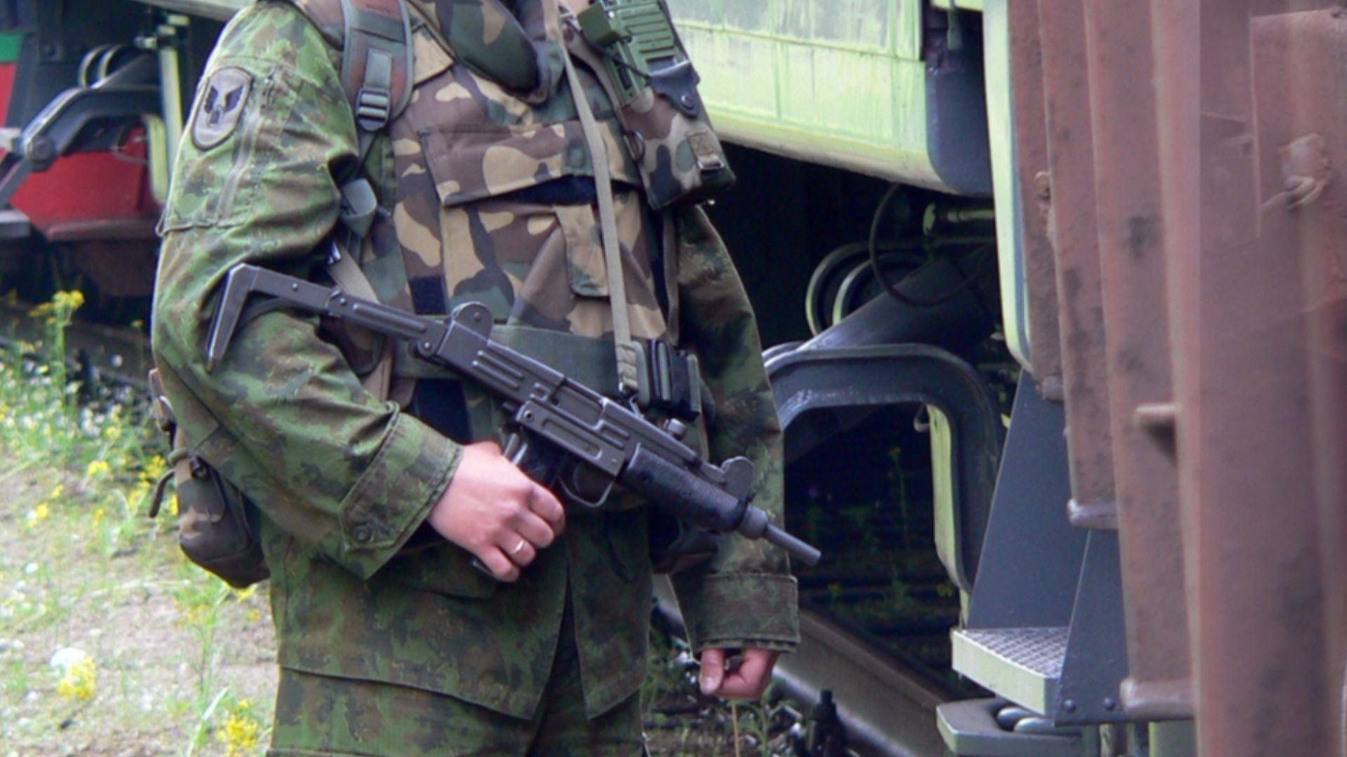 File:Lithuanian Army IMI Uzi.jpg
