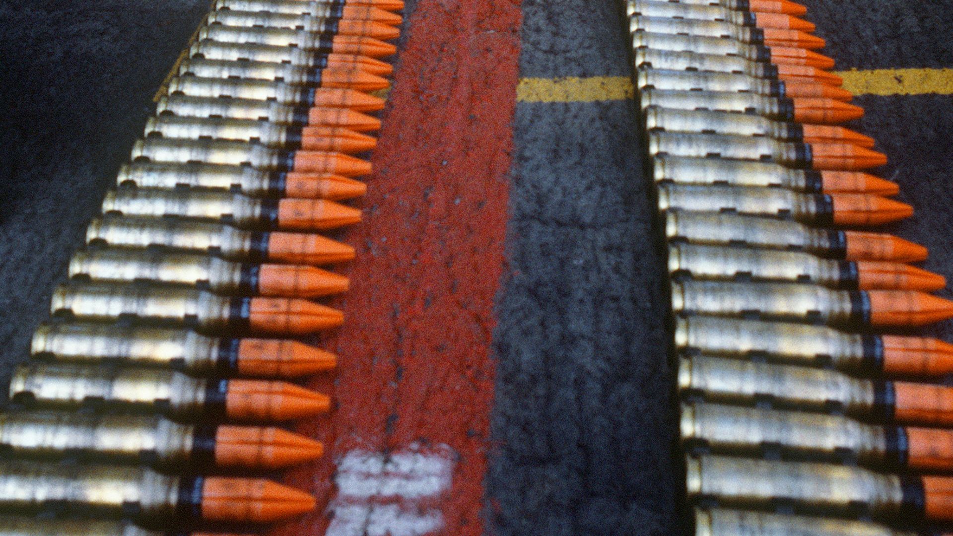 File:Mark 149 Mod 2 20mm ammunition.jpg