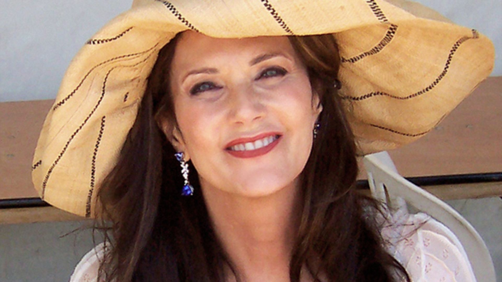 File:Lynda Carter Phoenix Pride.jpg