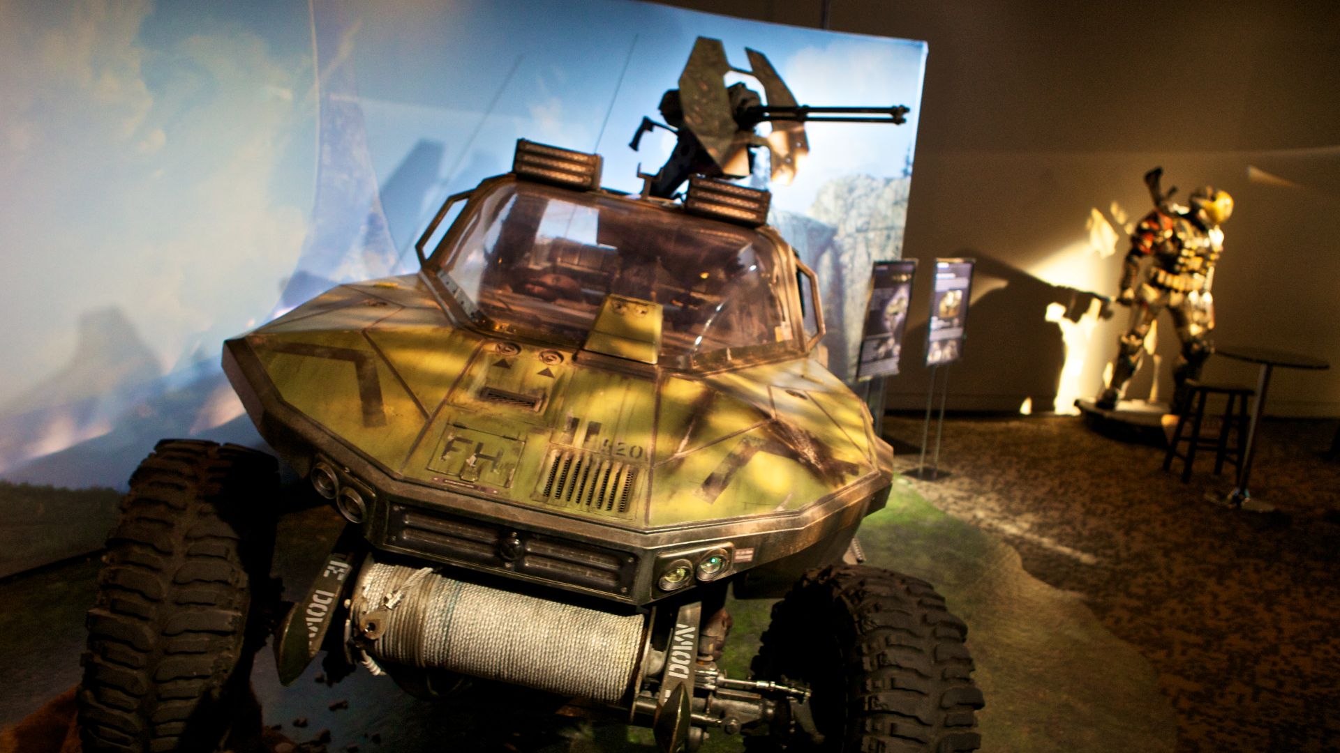 File:PAX Prime 2011 (6125372502).jpg