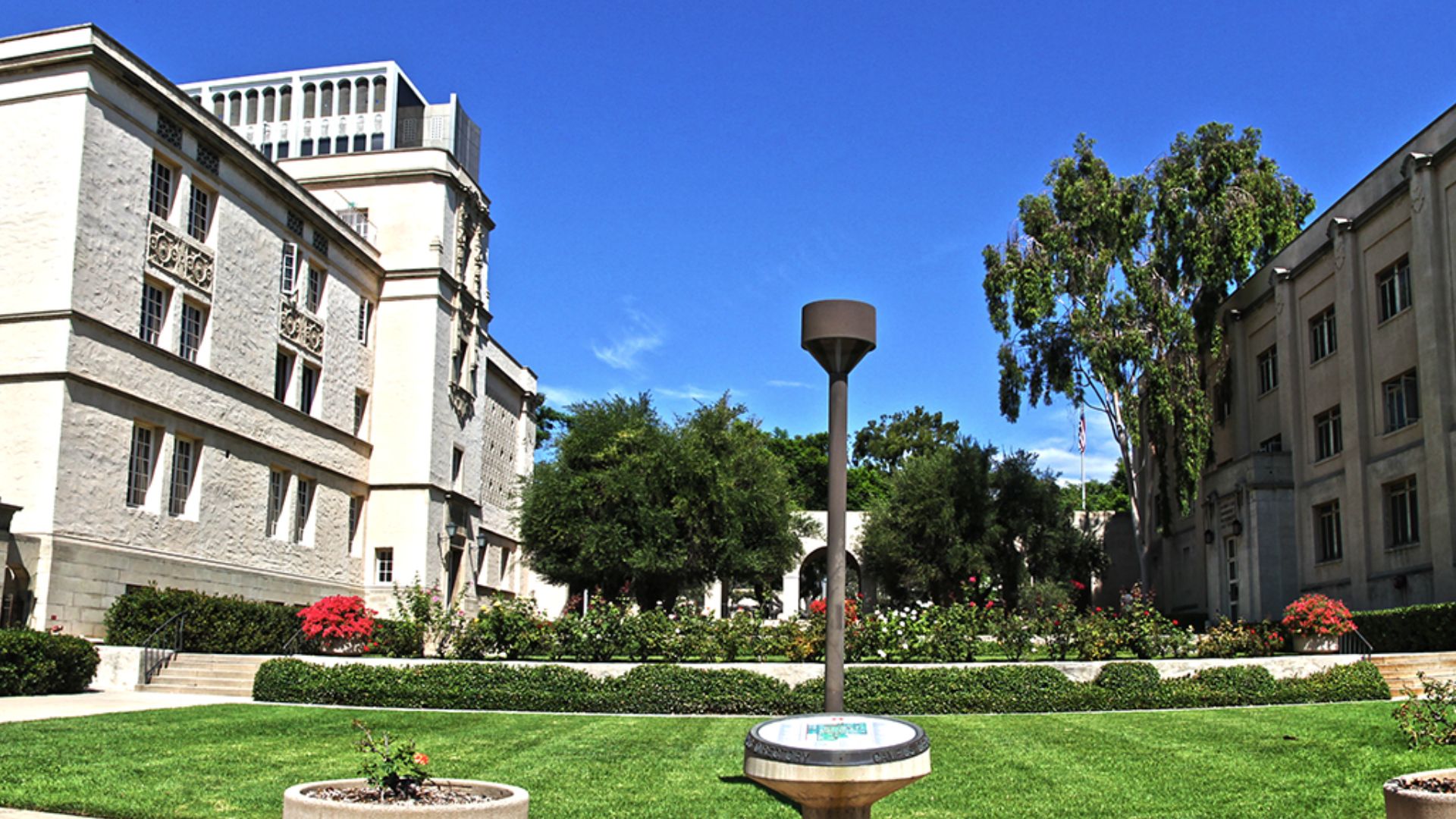 File:Caltech Entrance.jpg