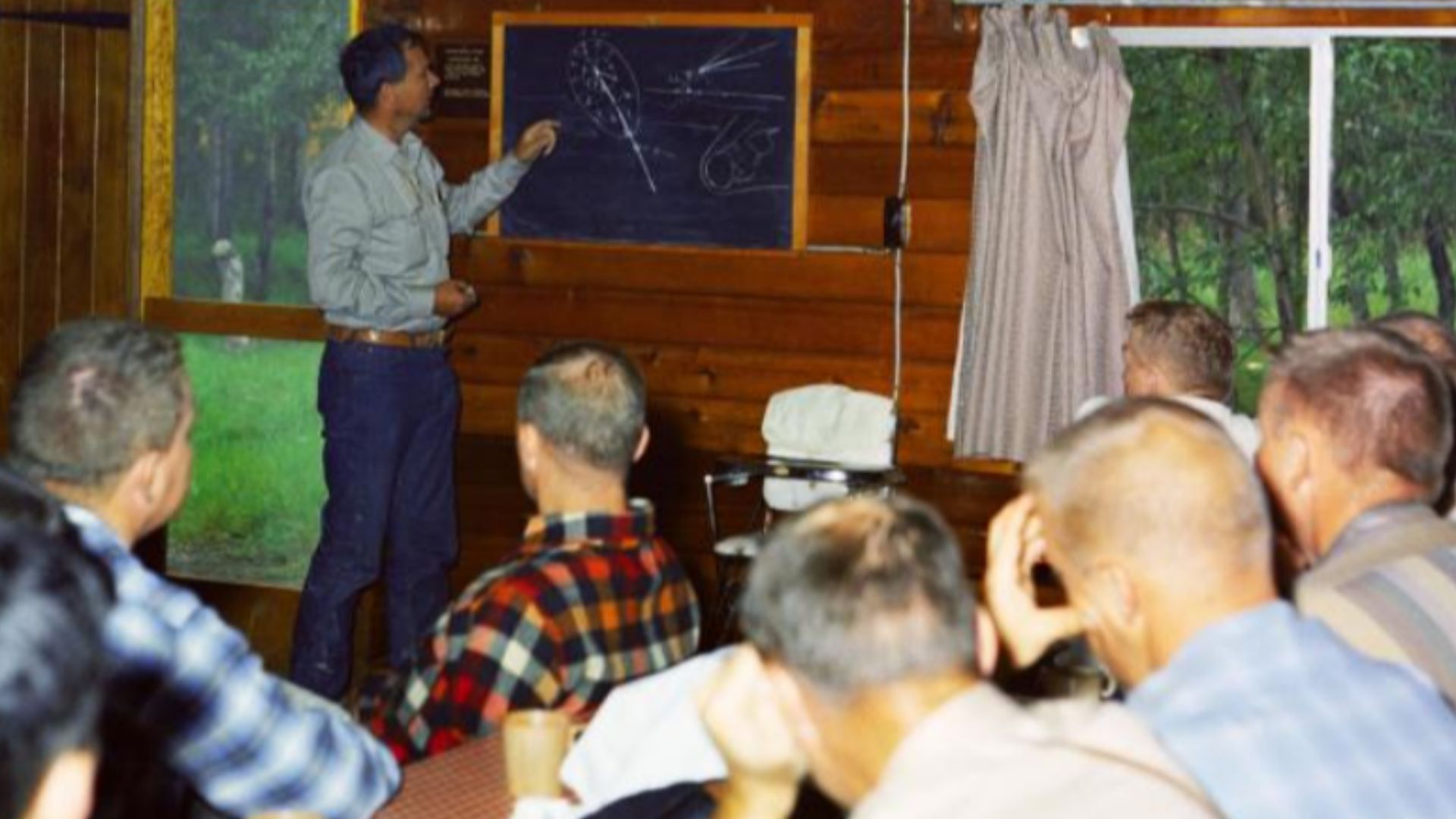 File:Shoemaker training astronauts at Brooks Camp, Katmai National Park.png