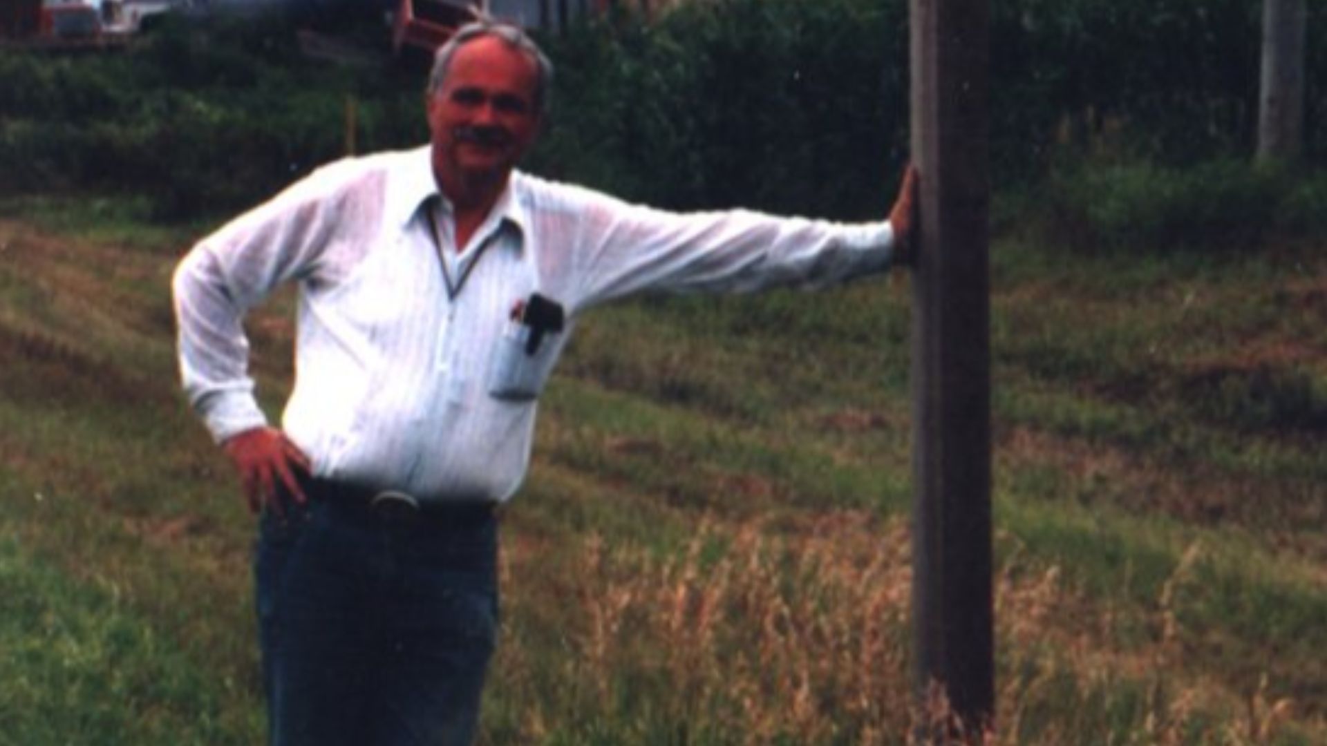 File:Eugene Shoemaker in Manson, Iowa.jpg