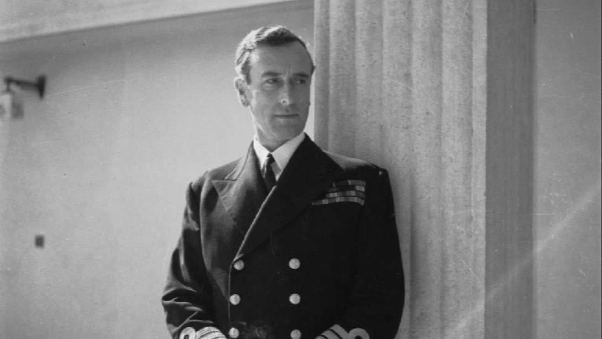 File:Cecil Beaton Photographs- Political and Military Personalities; Mountbatten, Louis (Earl) IB122.jpg