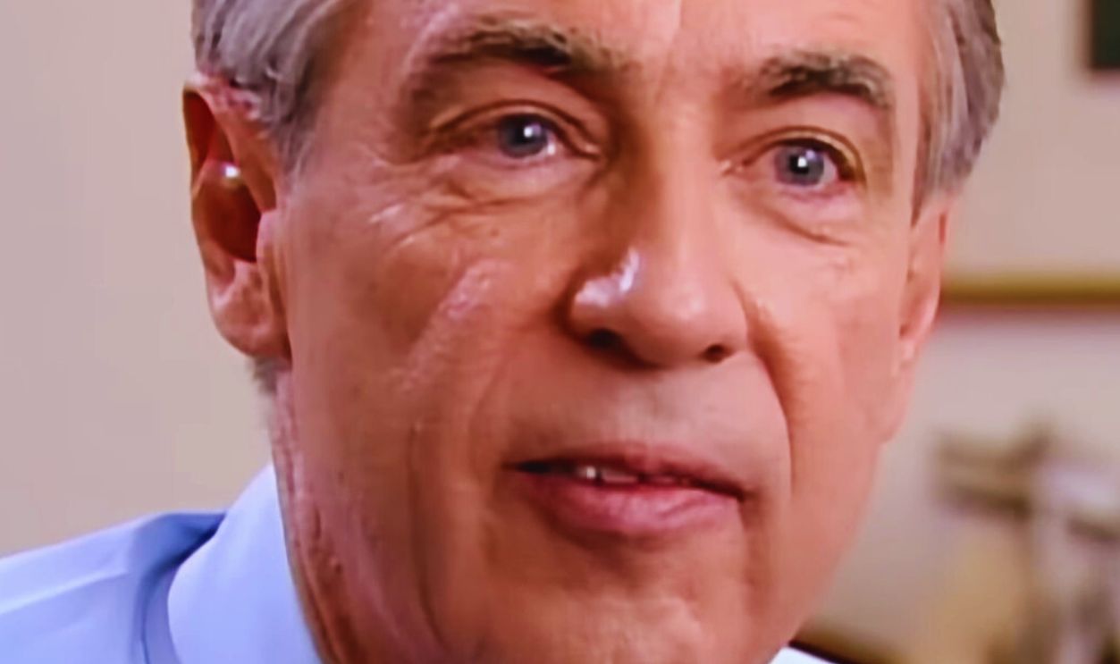 Screenshot from Mister Rogers’ Neighborhood (1968–2001)