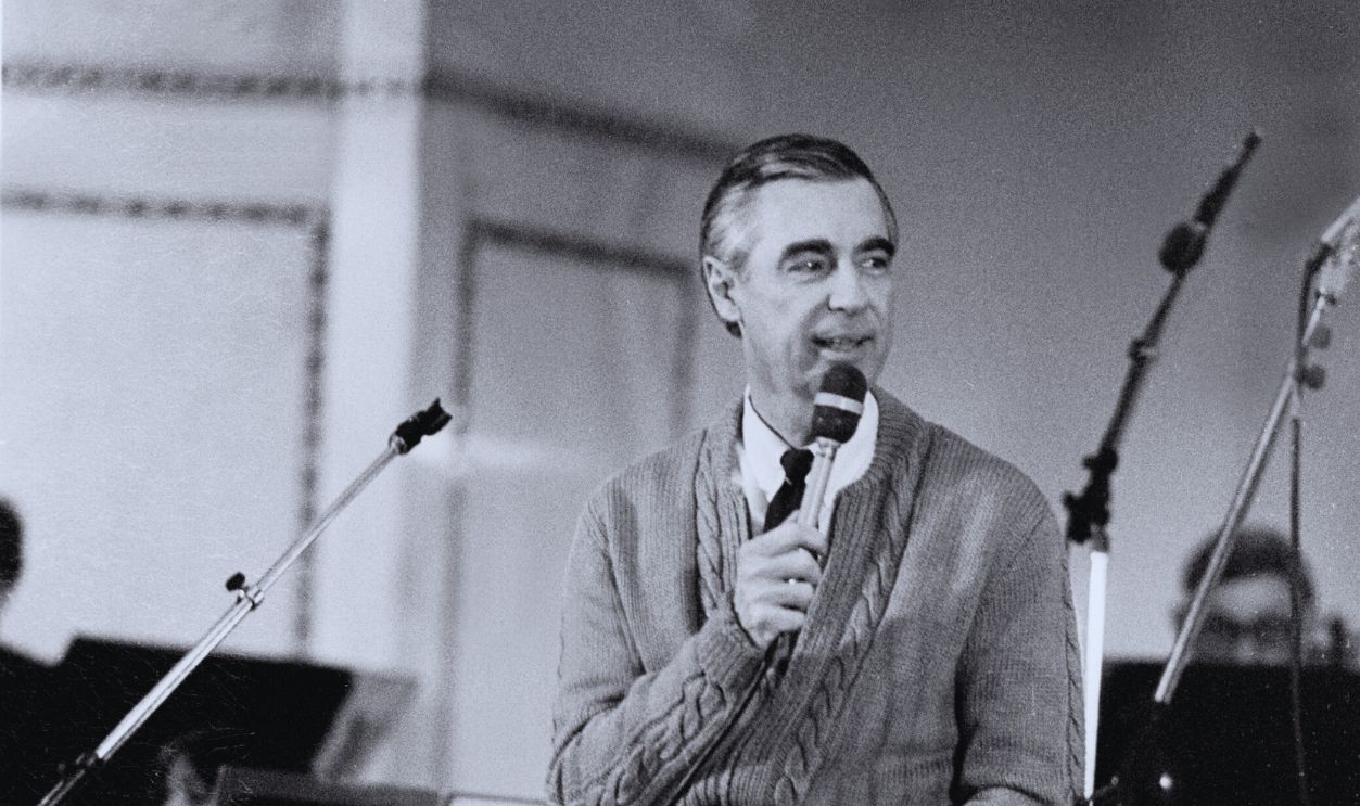 Gettyimages - 1055667540, Fred Rogers At The Chicago Public Library American television personality Fred Rogers (1928 - 2003), of the television show Mister Rogers' Neighborhood, at the Chicago Public Library in Chicago, Illinois, August 9, 1979.