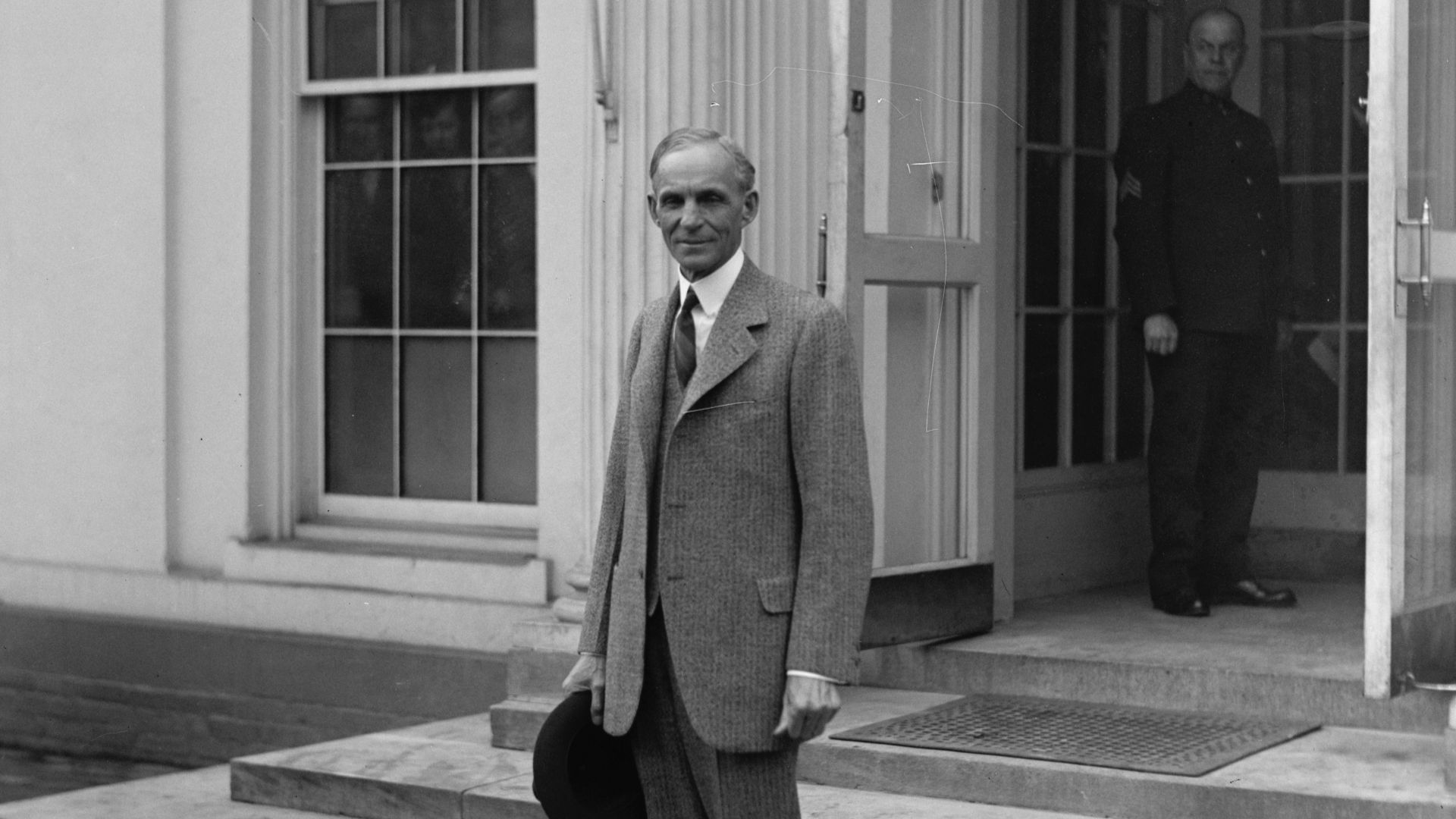 File:Henry Ford, 2-9-27 LCCN2016842847.jpg